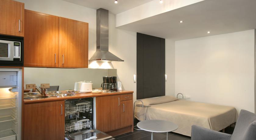 Azimut Flathotel Aparthotel 3*