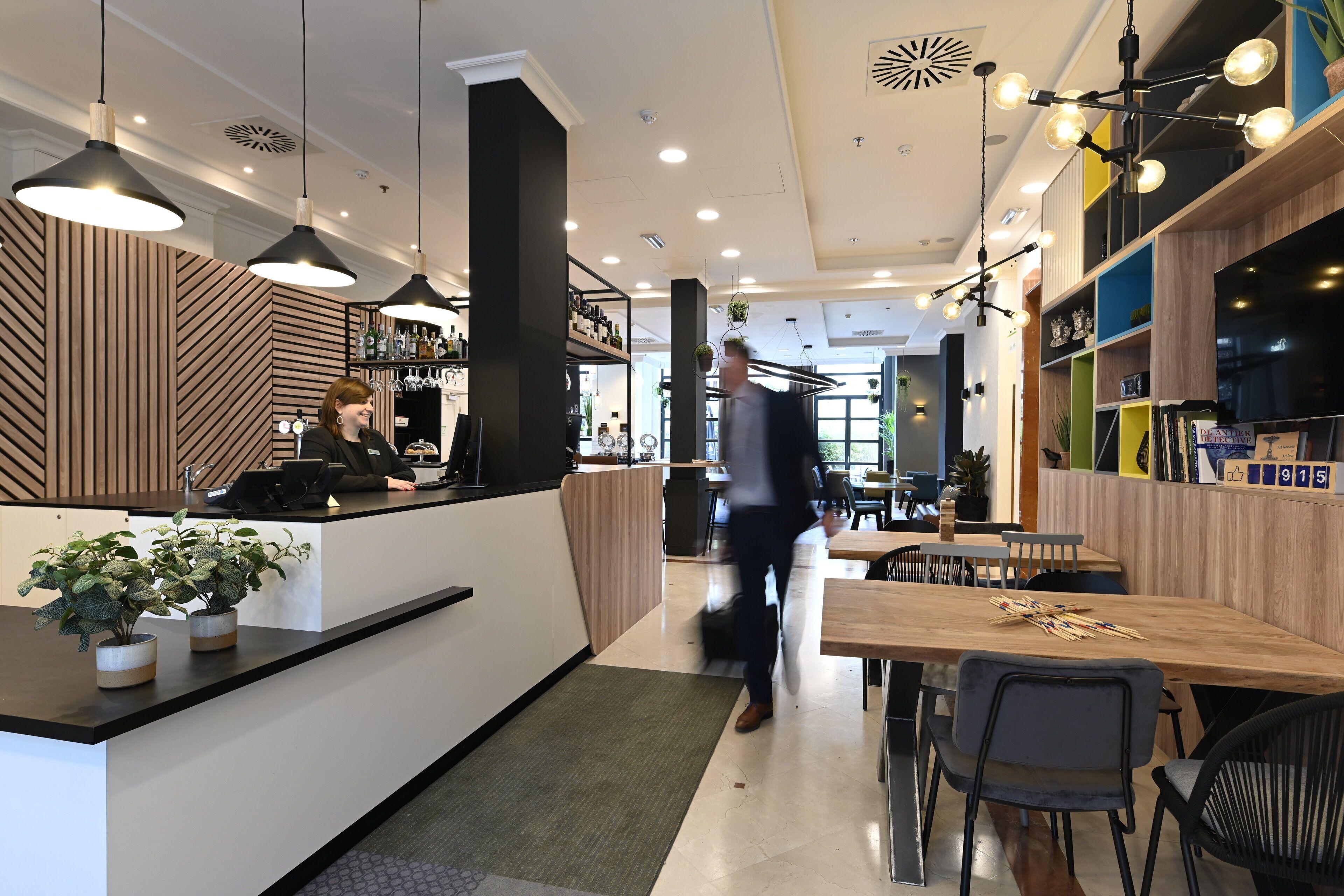 Schuman By Ihg Hotel 4*