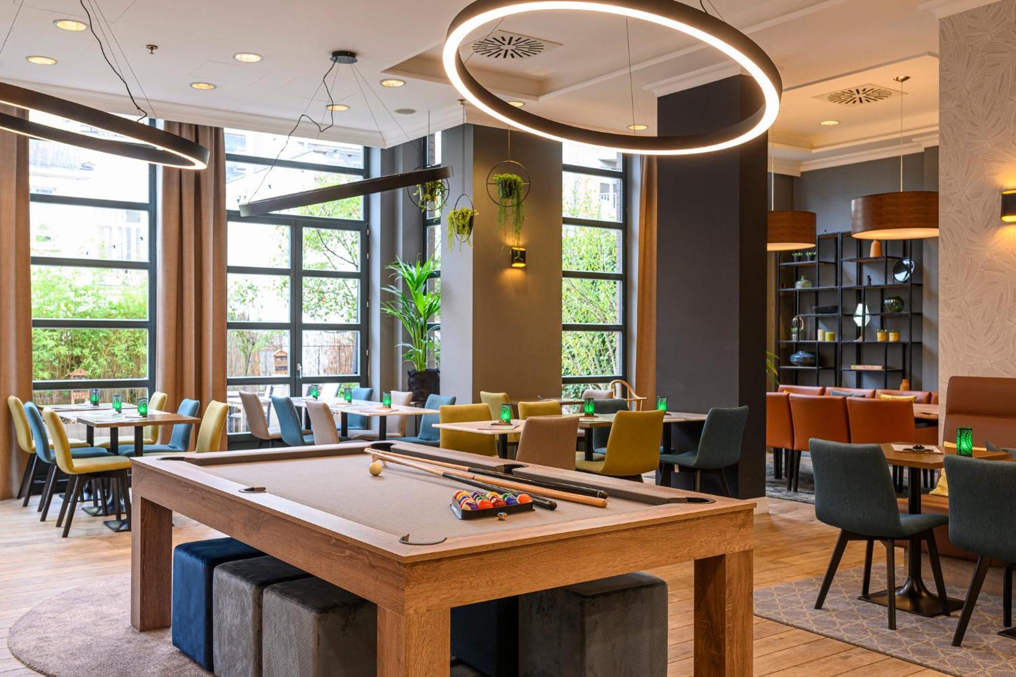 Schuman By Ihg Hotel 4*