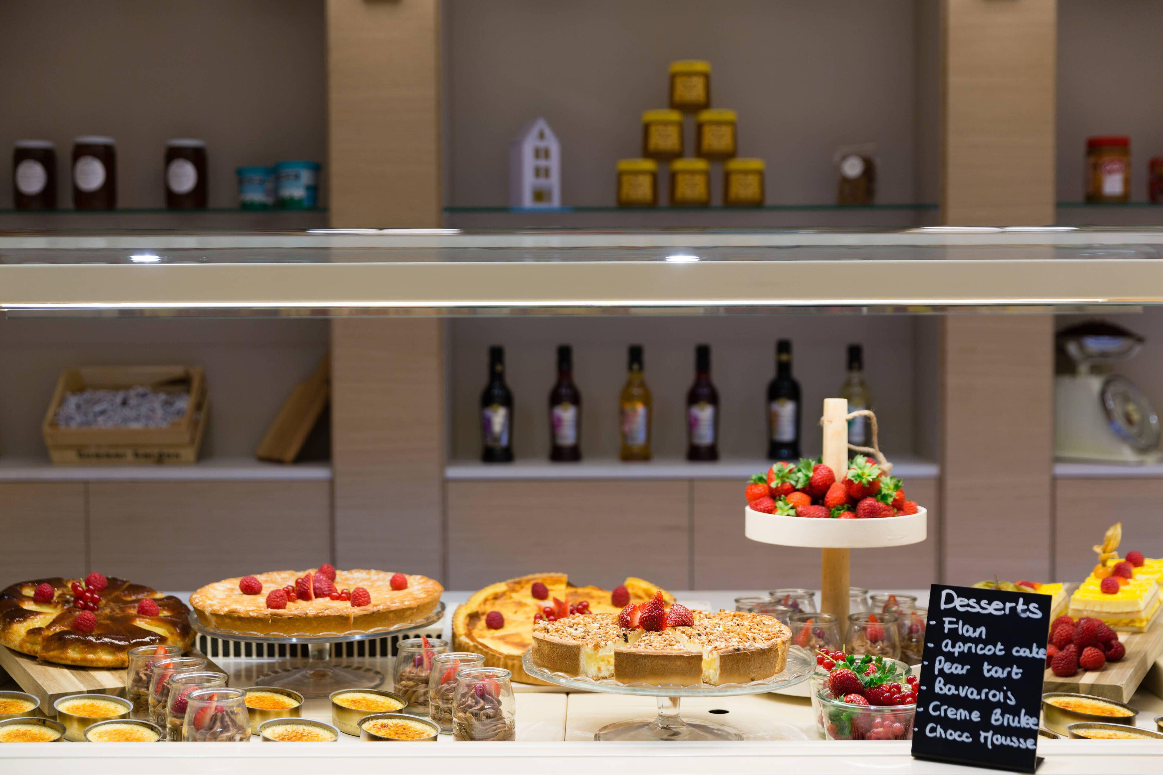 Courtyard By Marriott Hotel 4*