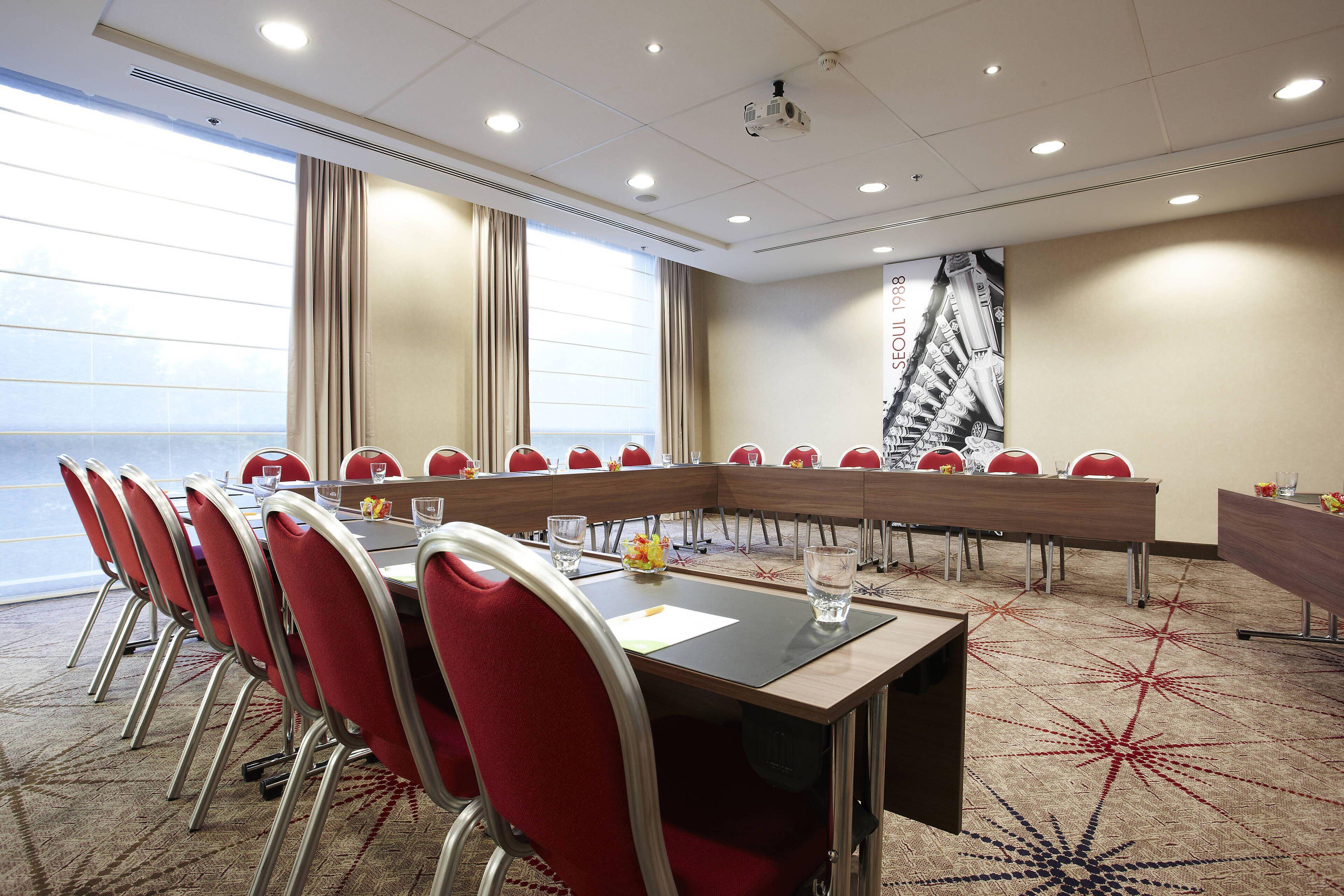 Courtyard By Marriott 4*