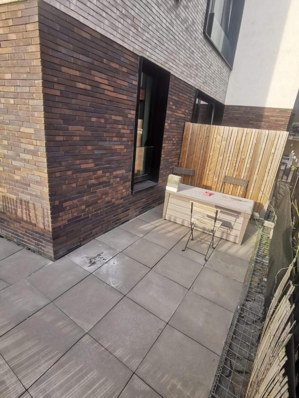 Collocation En Metro Erasme *