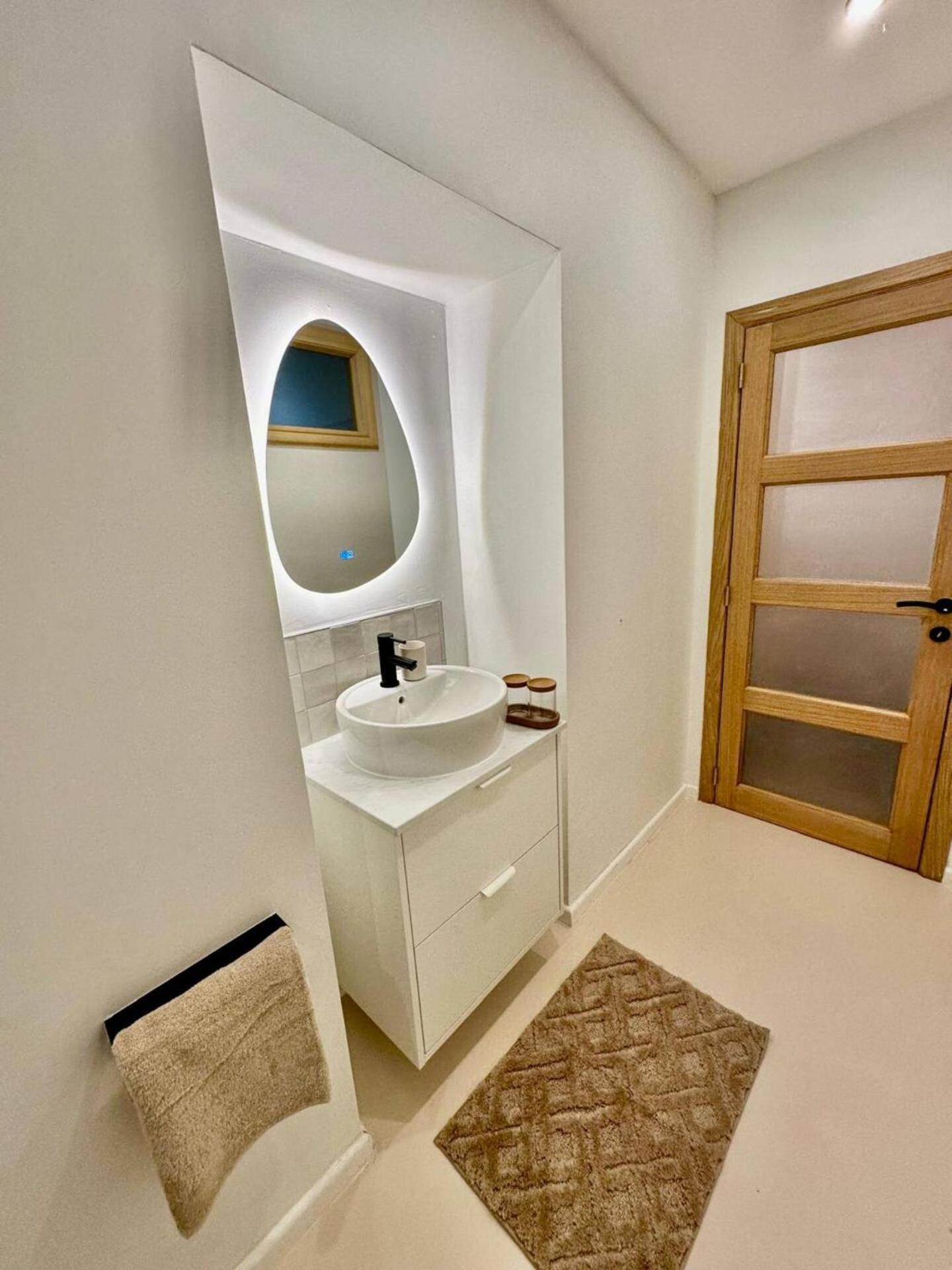 Charm And Comfort Apartment *