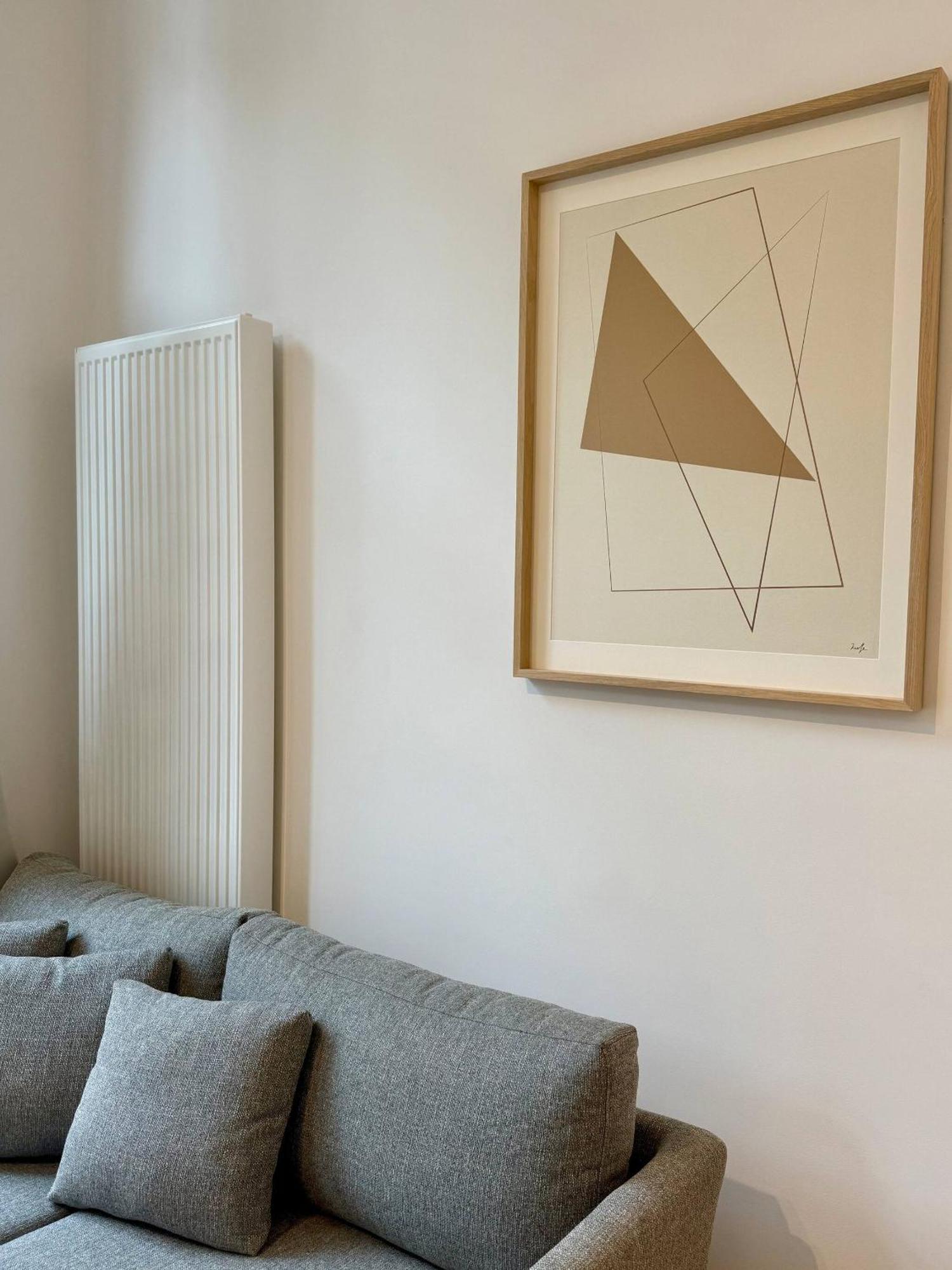 The Modern Nest - Jourdan Apartment Brussels