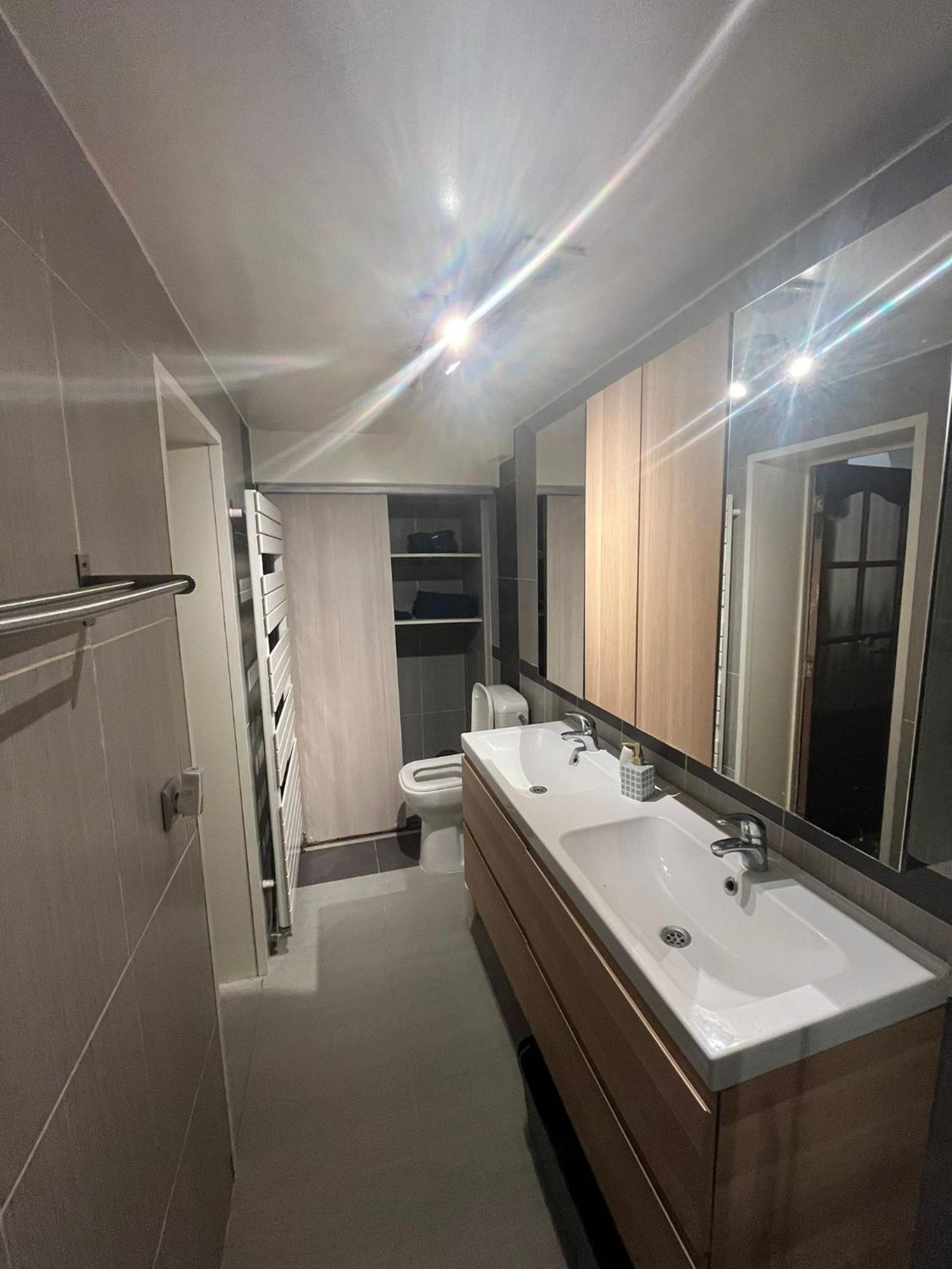 Apartment Midi Tracks