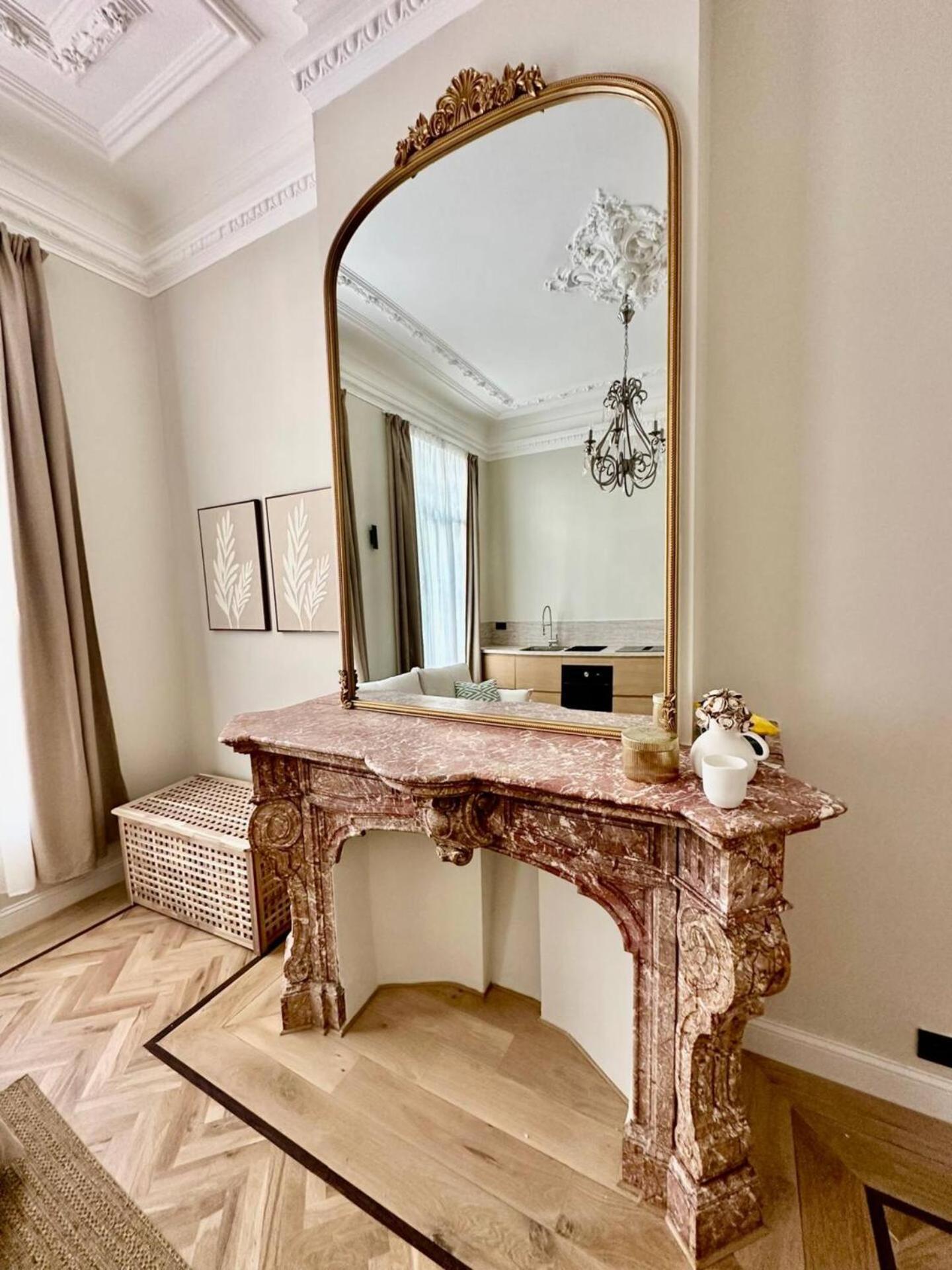 Apartment Charm And Comfort