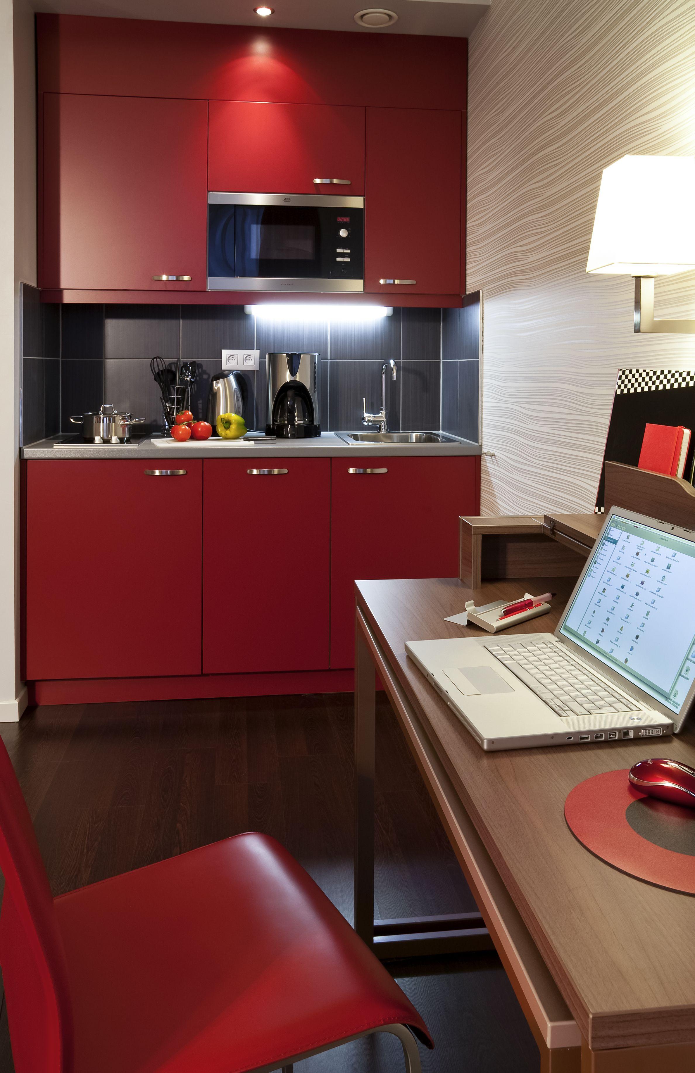 Adagio Grand Place 3*