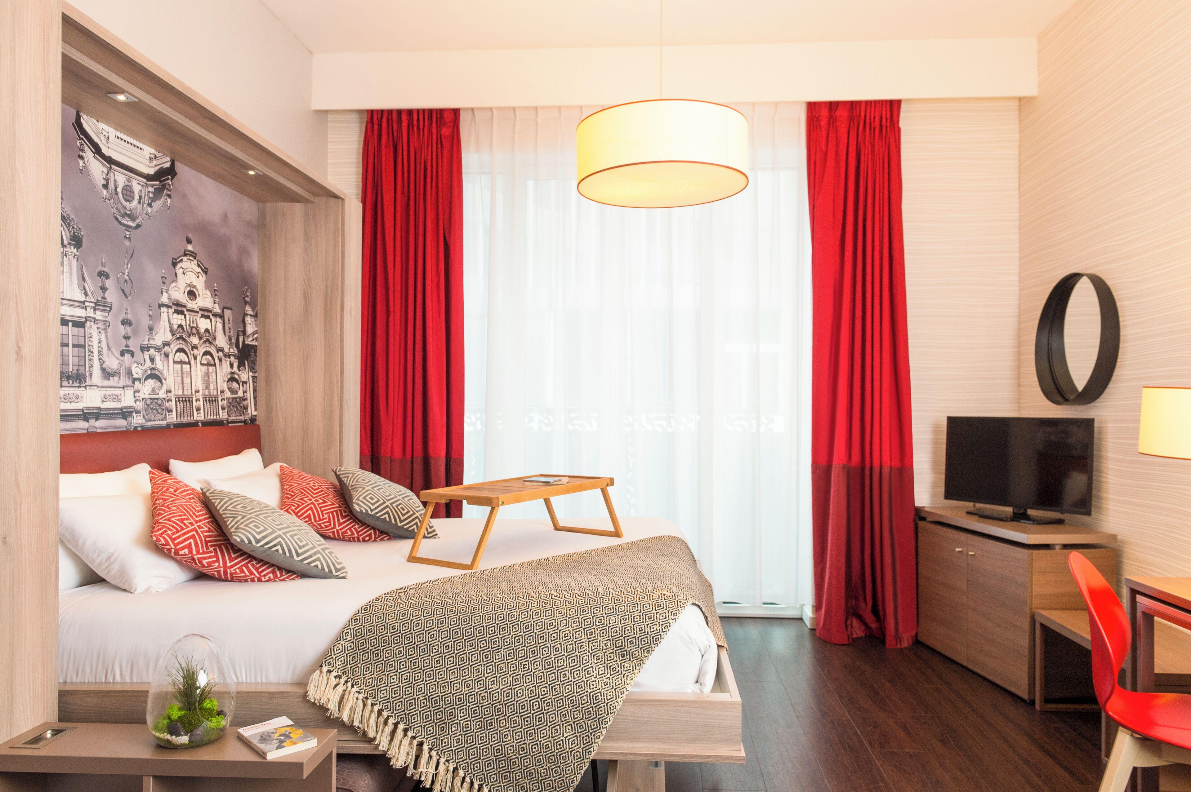 Adagio Grand Place 3*