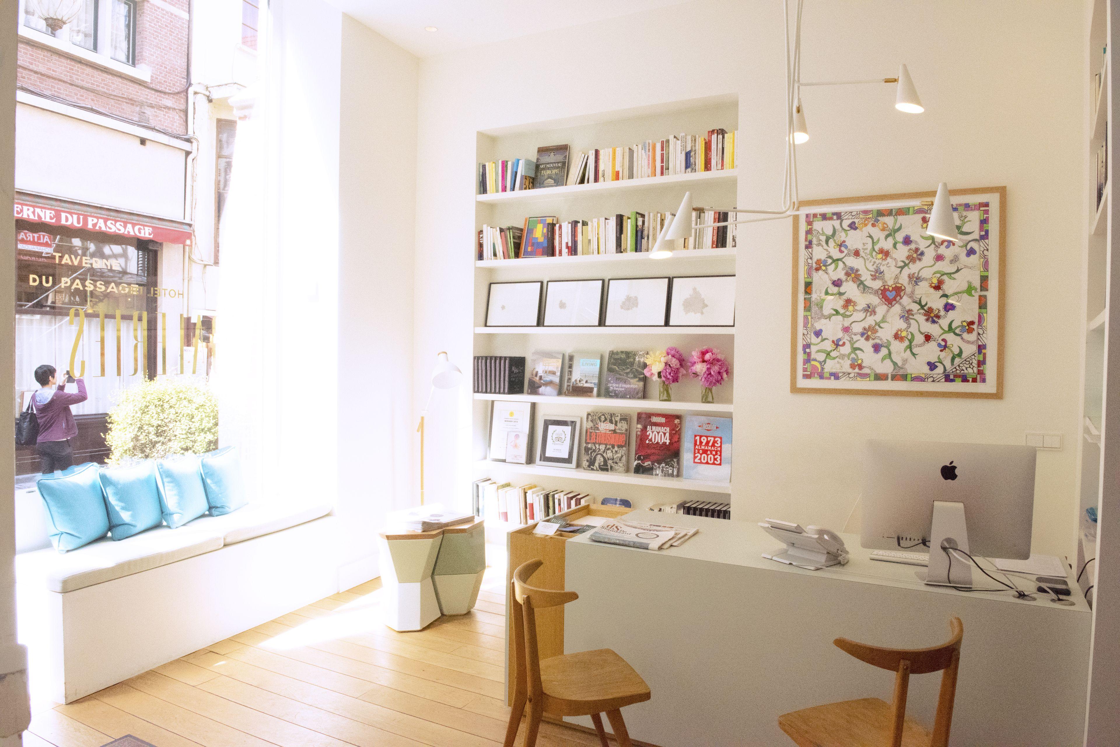 Des Galeries Hotel 4*