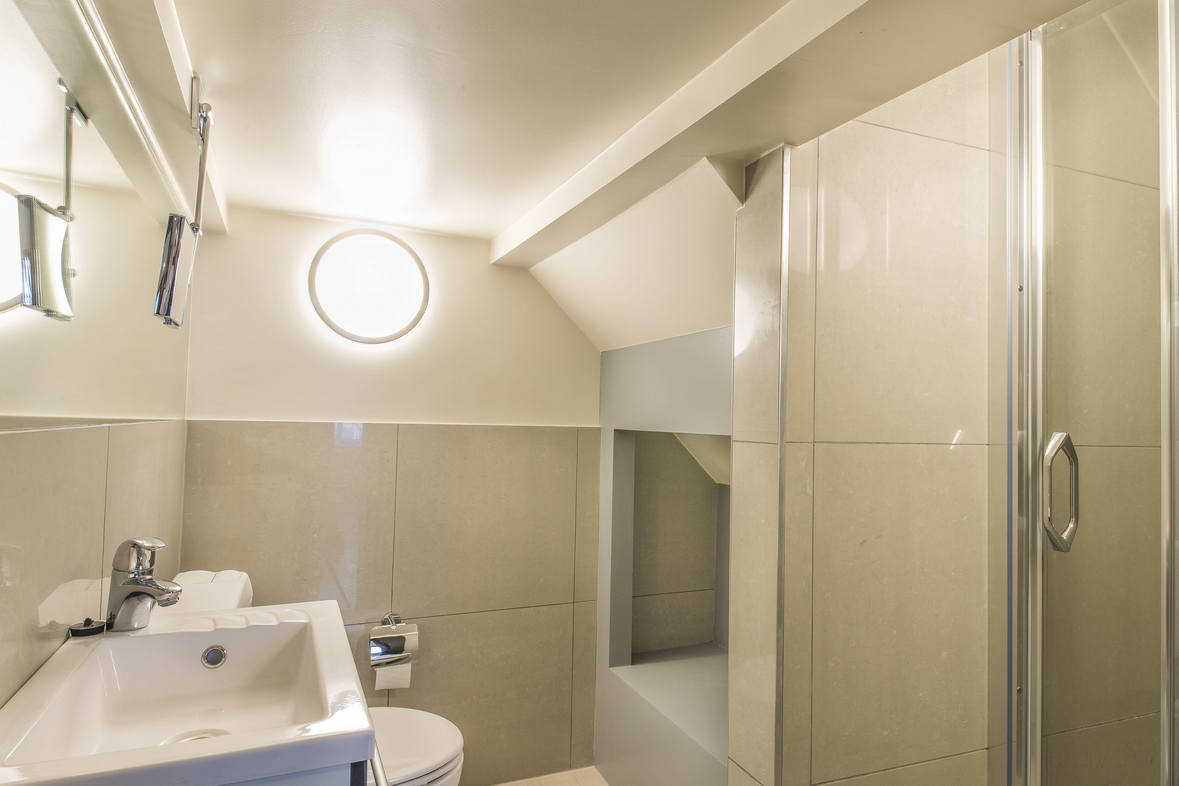 Agora Grand Place Hotel 3*