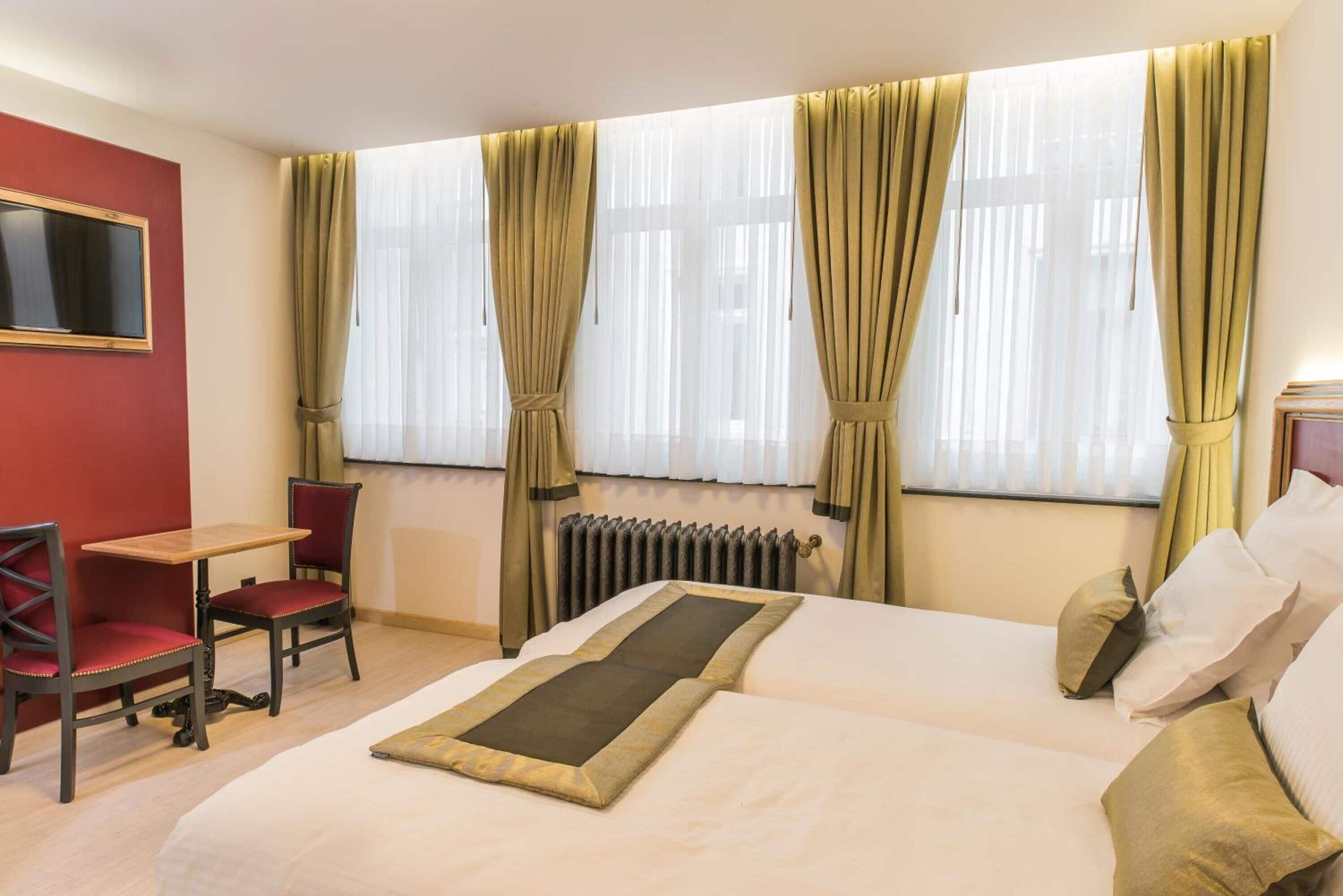 Hotel Agora Grand Place 3*