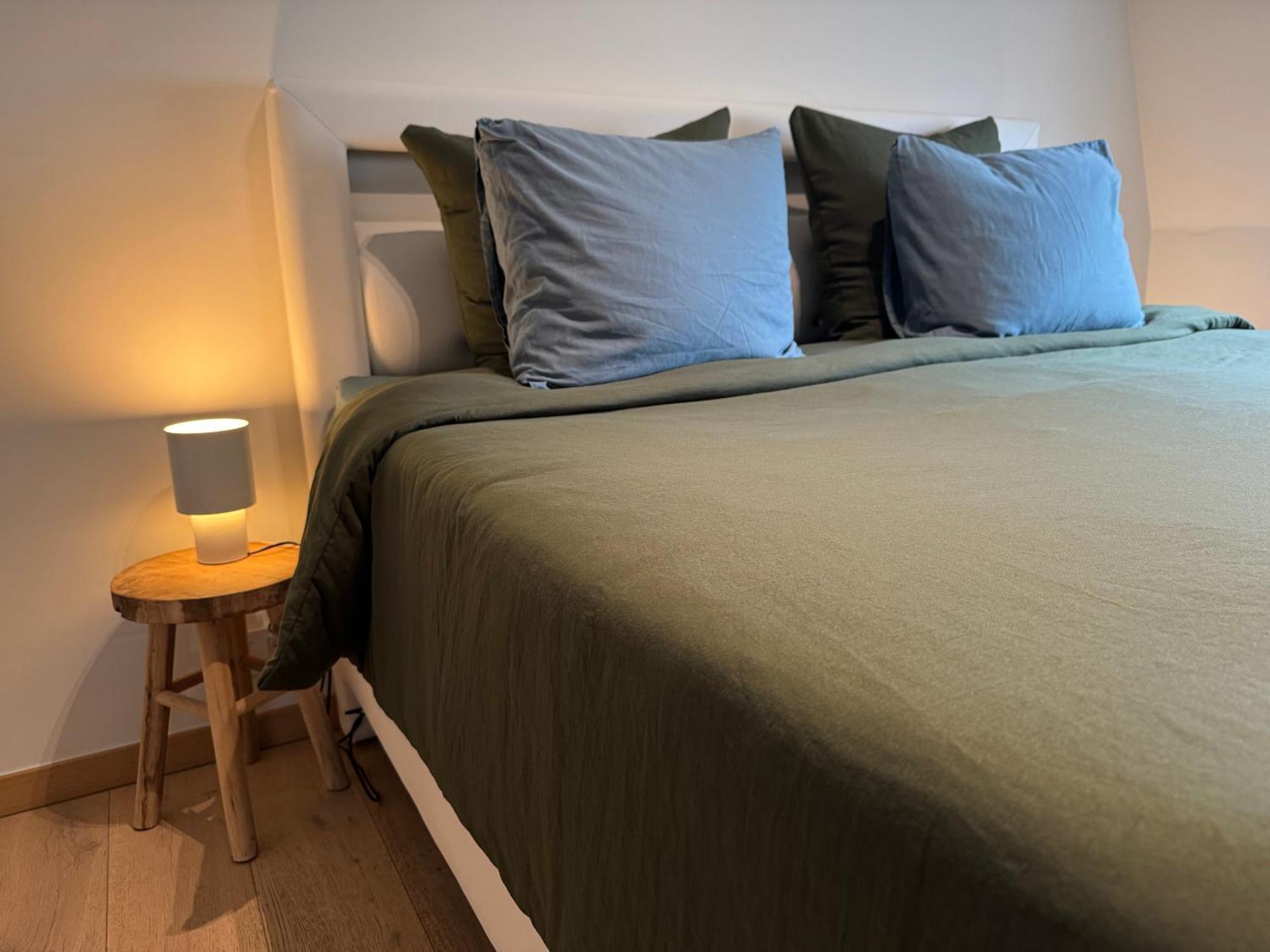 Downtown Spacious Design Duplex 3bedr