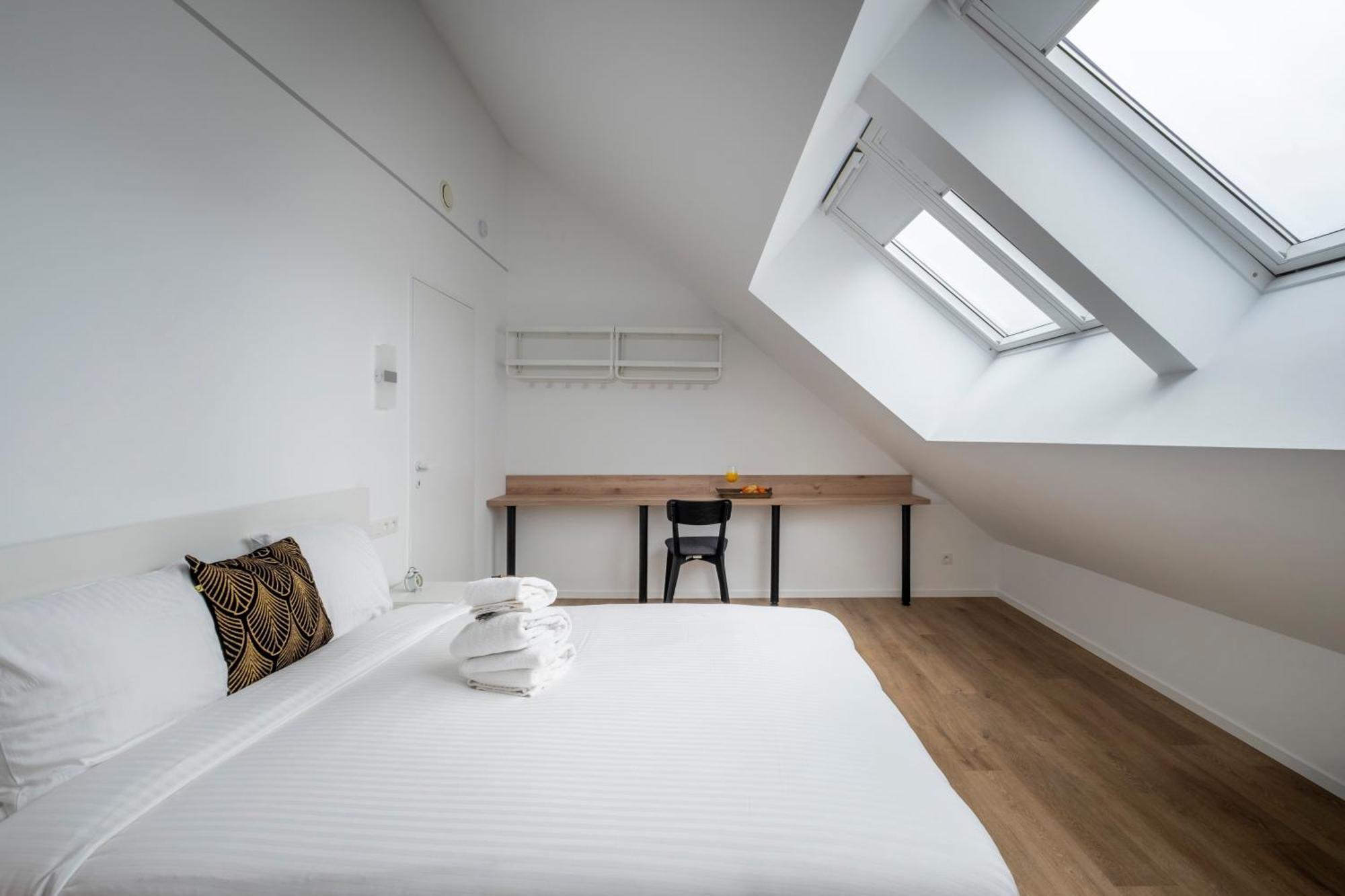 Louise Design Apartment *