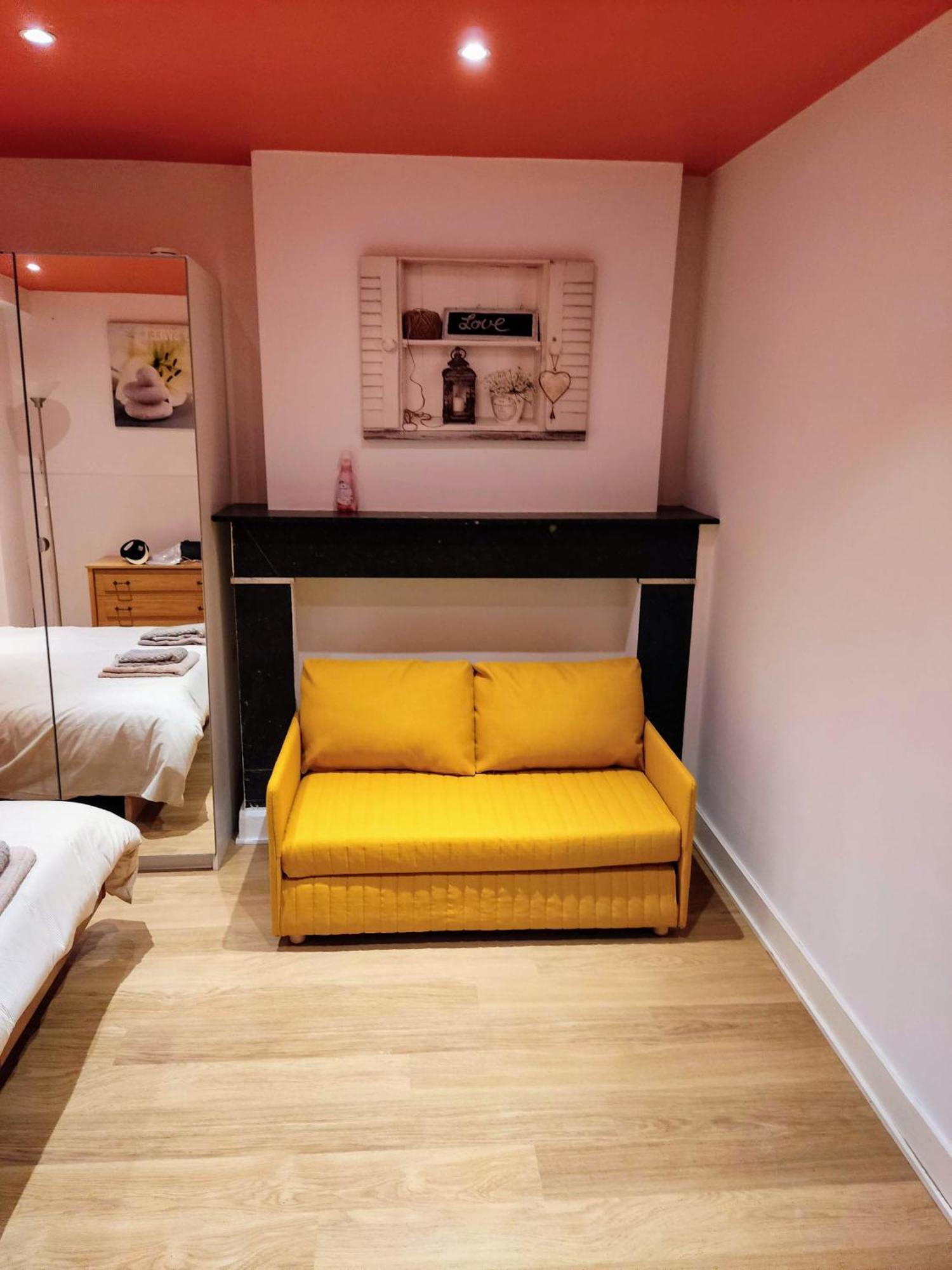 Modern Half-basement 1br Near Montgomery & Vub Apartment *