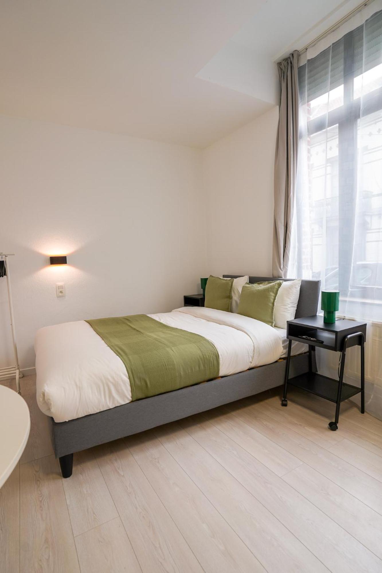 Cinquantenaire 1 Apartment