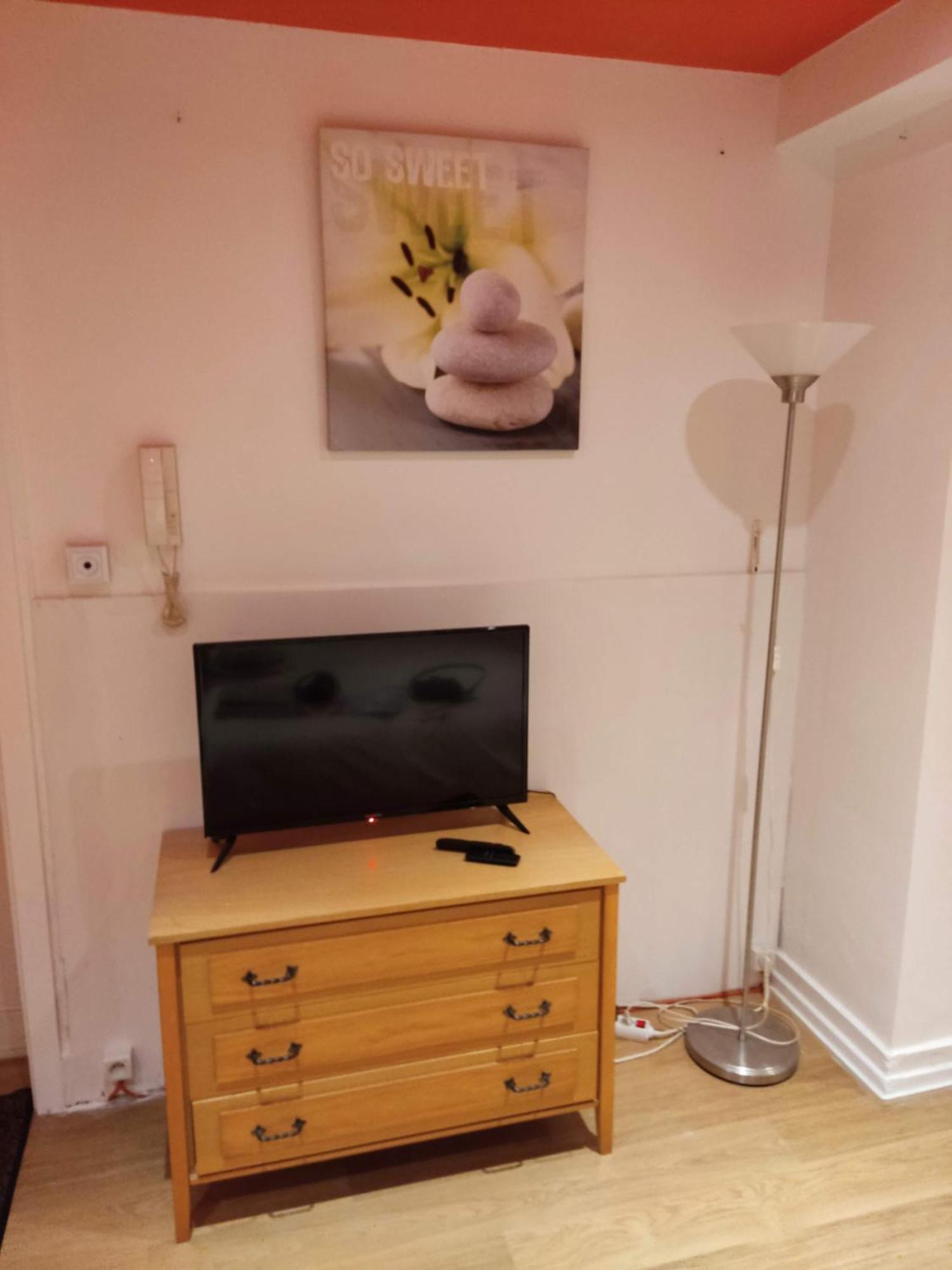 Modern Half-basement 1br Near Montgomery & Vub