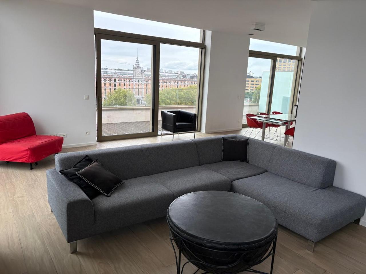 Apartment Floor Luxury With Spectacular Water Views