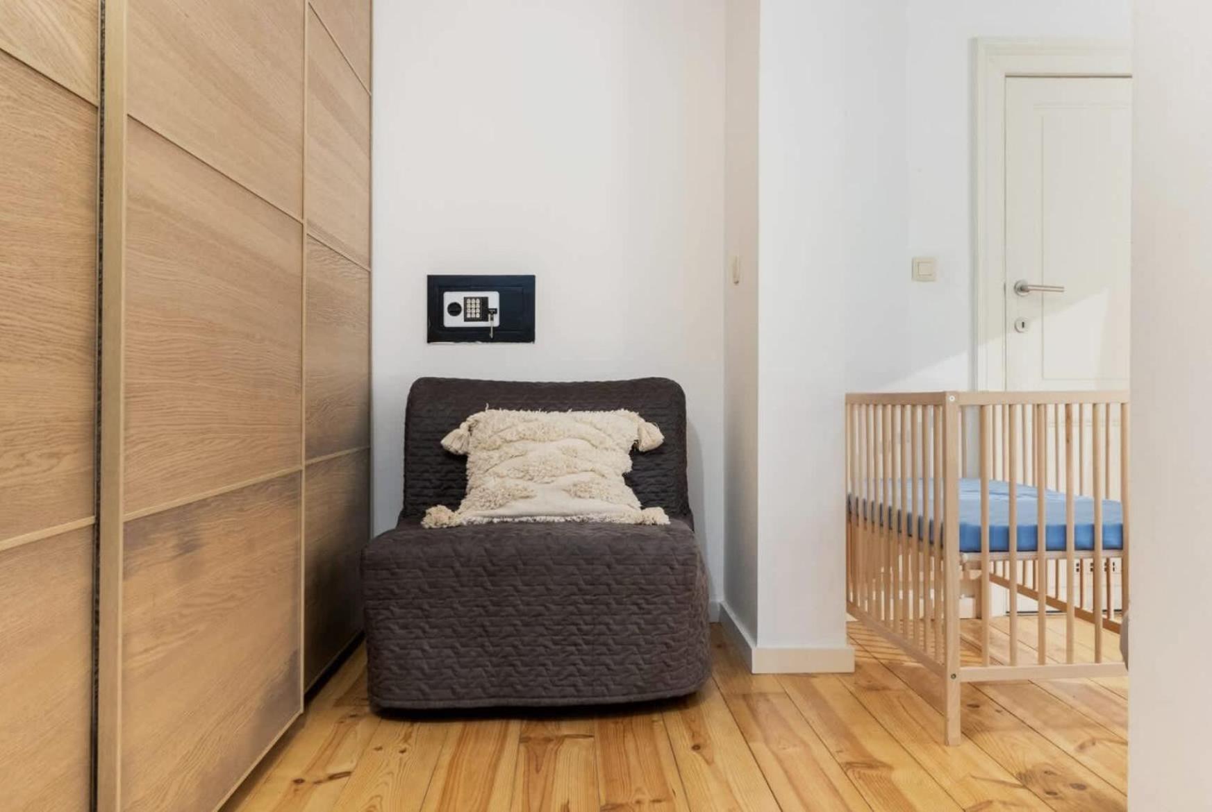 Cosy Eu - Central, Parking, Terrace Apartment