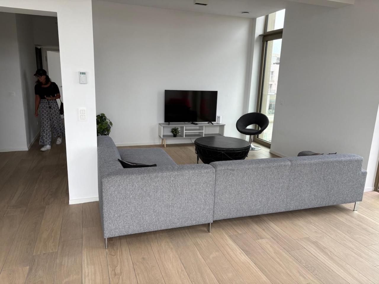 Apartment Floor Luxury With Spectacular Water Views