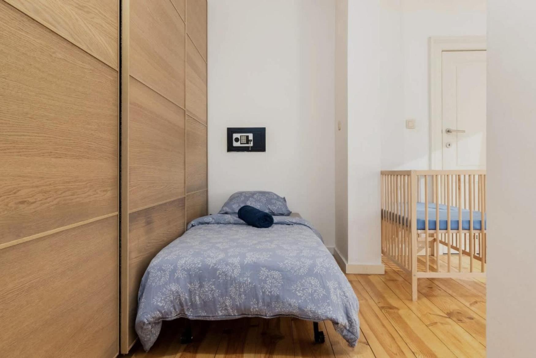 Cosy Eu - Central, Parking, Terrace Apartment *