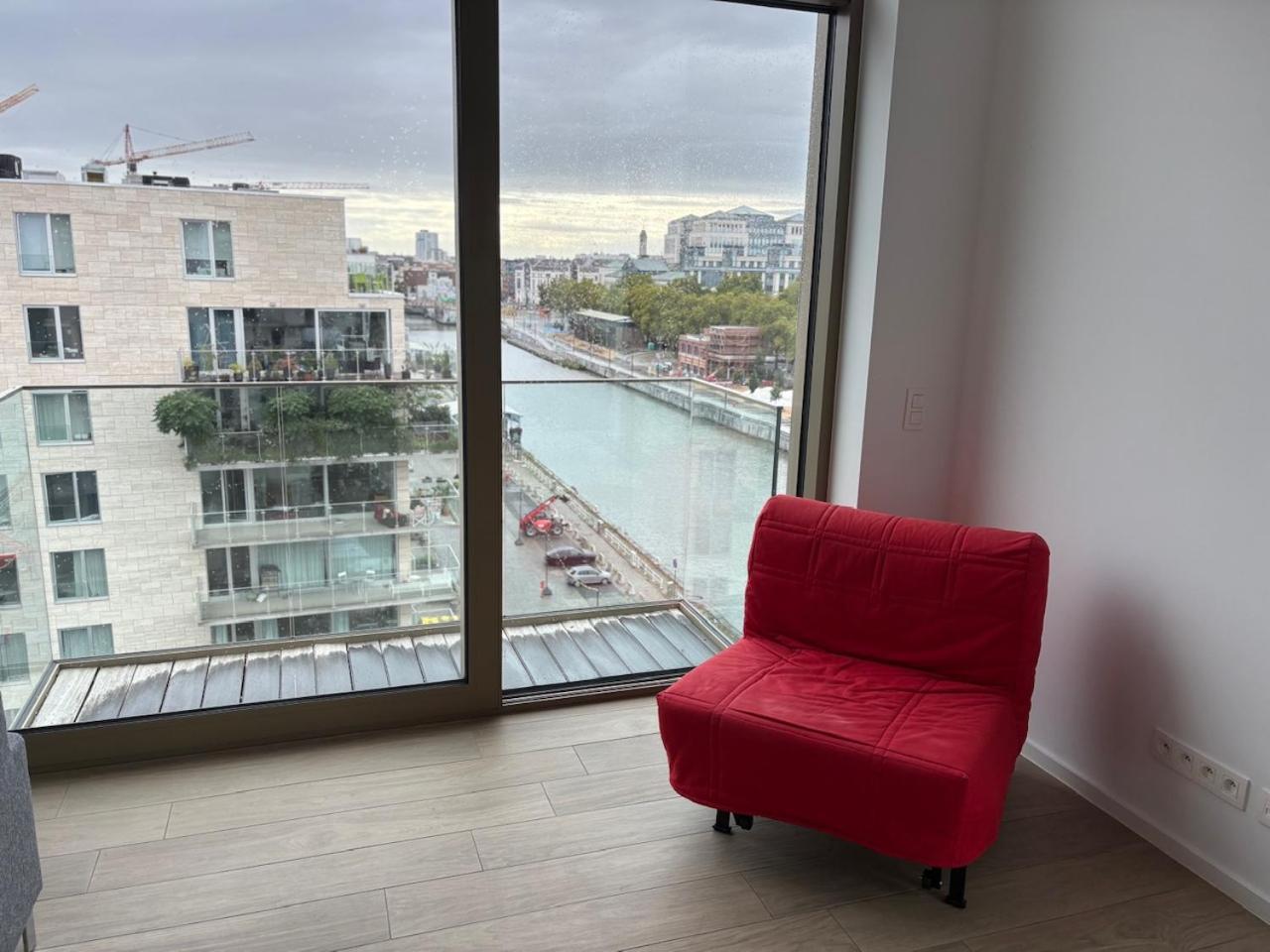 Floor Luxury With Spectacular Water Views Brussels