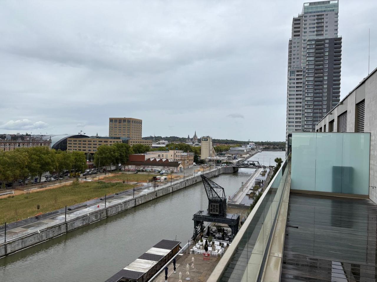 Floor Luxury With Spectacular Water Views