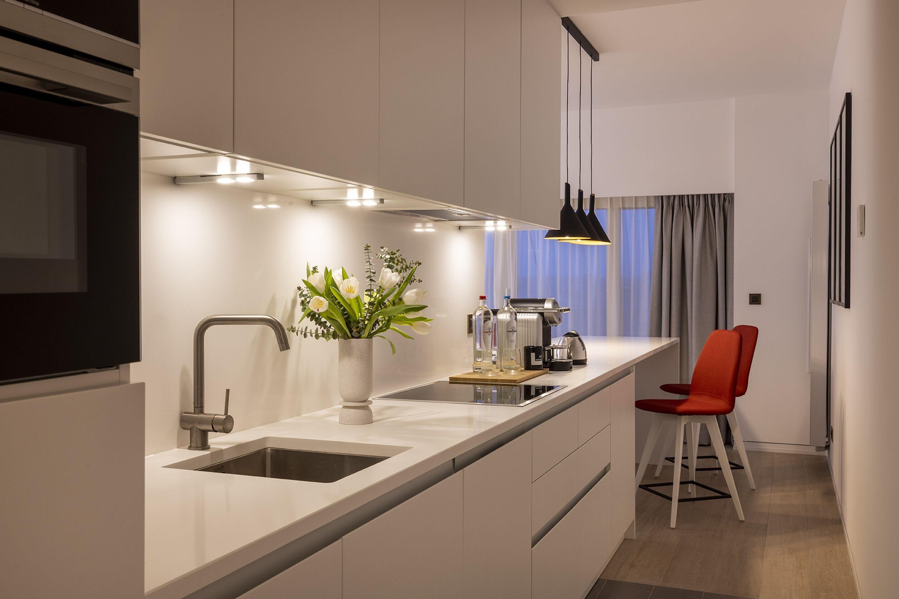 L-avenue 4*