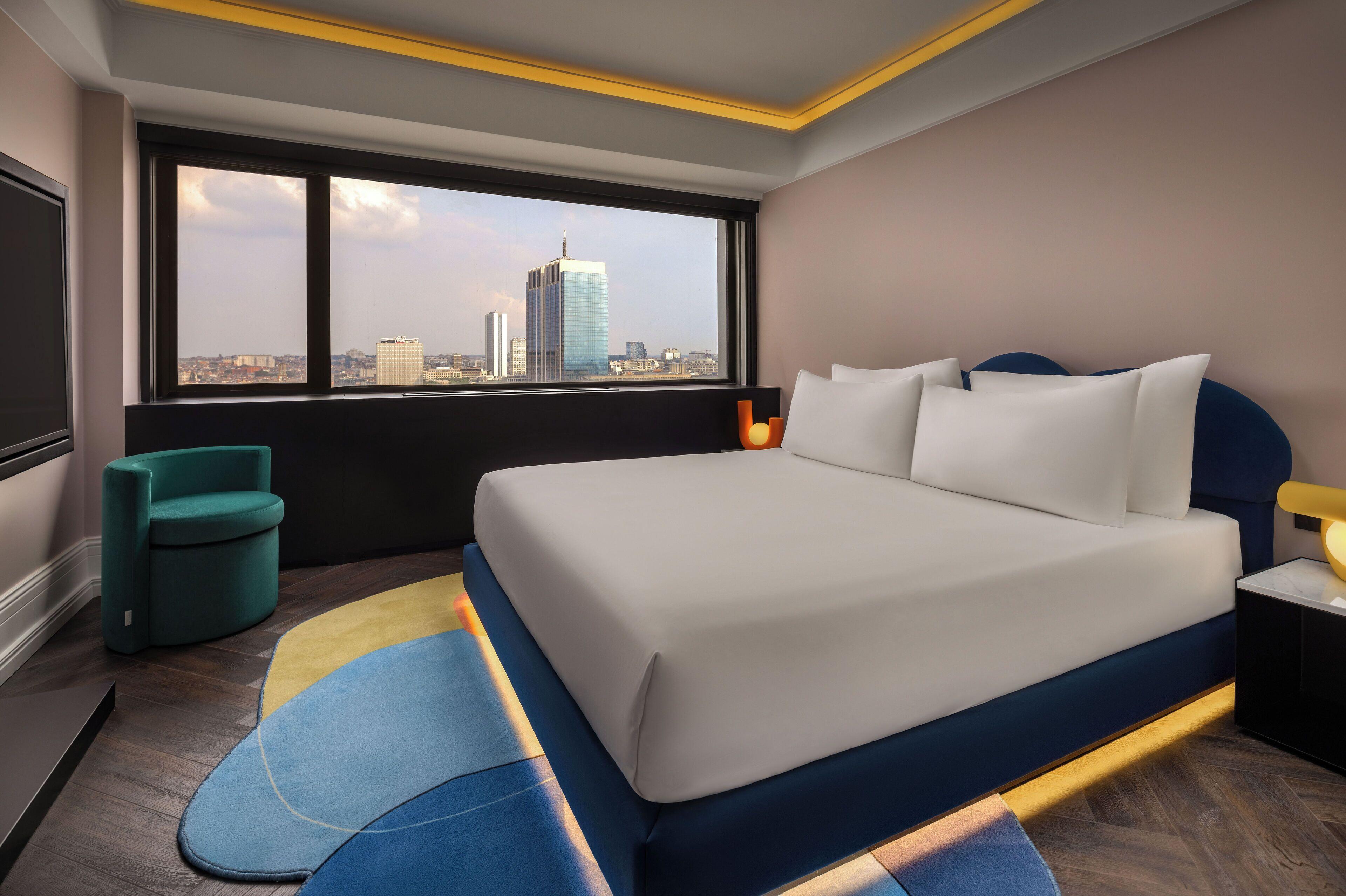 Cardo Brussels, Autograph Collection 4*