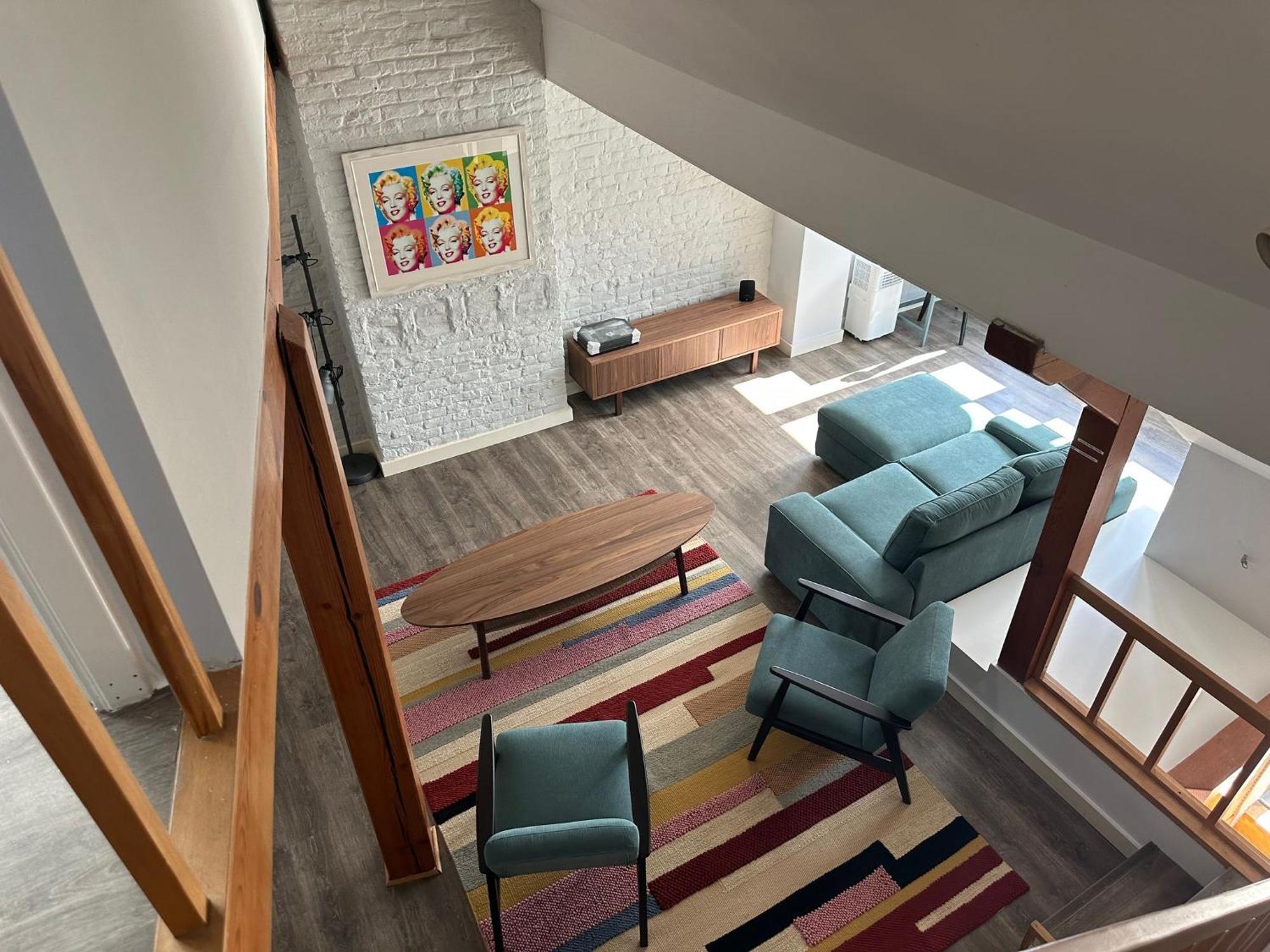 Apartment Charming Entire Duplex For 5 In Saint-gilles, *