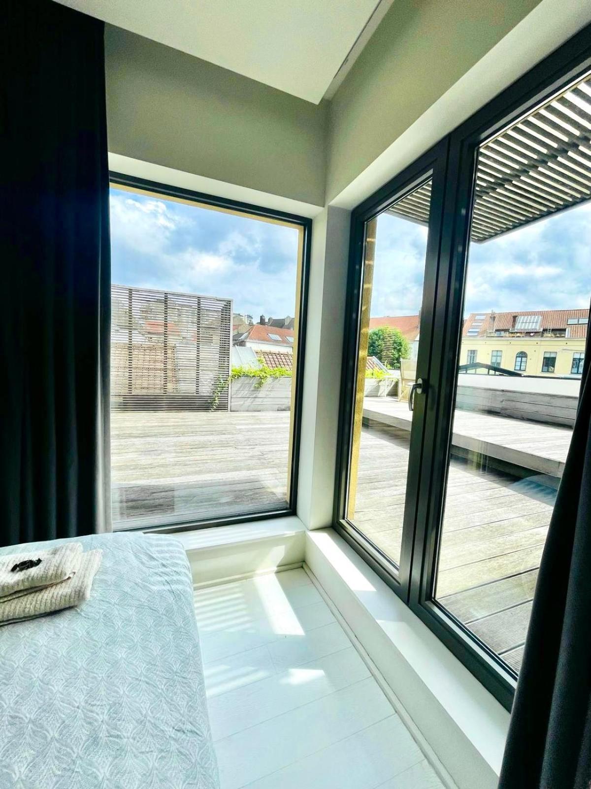 Elegant Quiet And Bright * Brussels