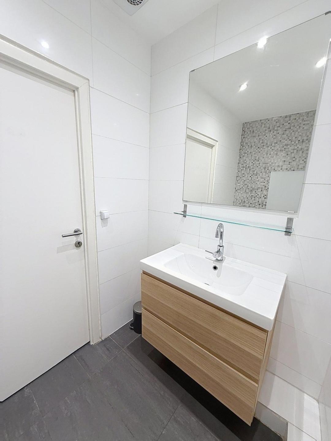 Fernand Cocq Apartment