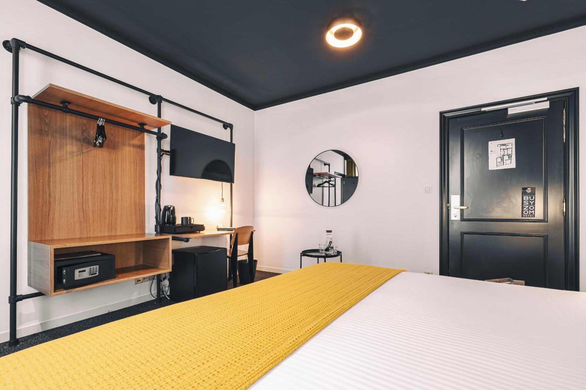 Hotel Zoom 4*