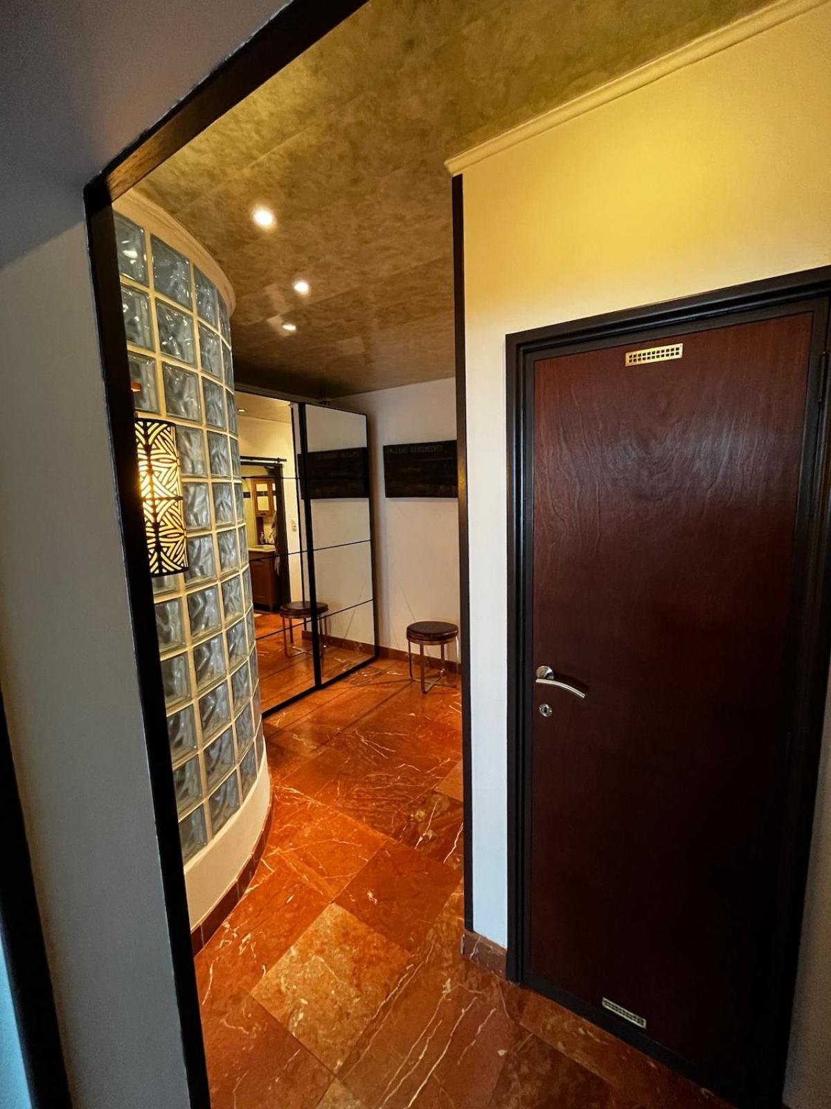 Ground Floor Apartment *