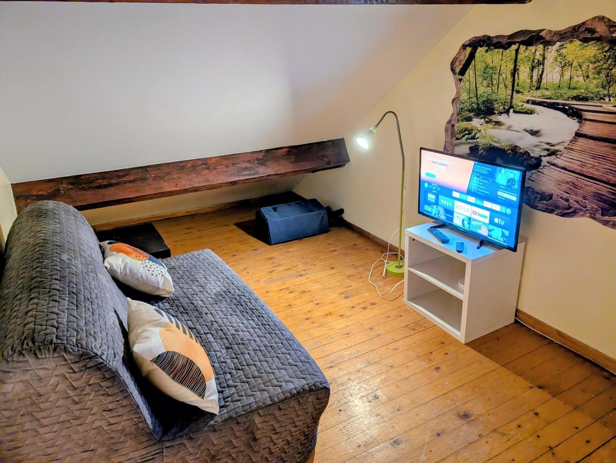 Duplex 3br Near Supermarkets & Metro