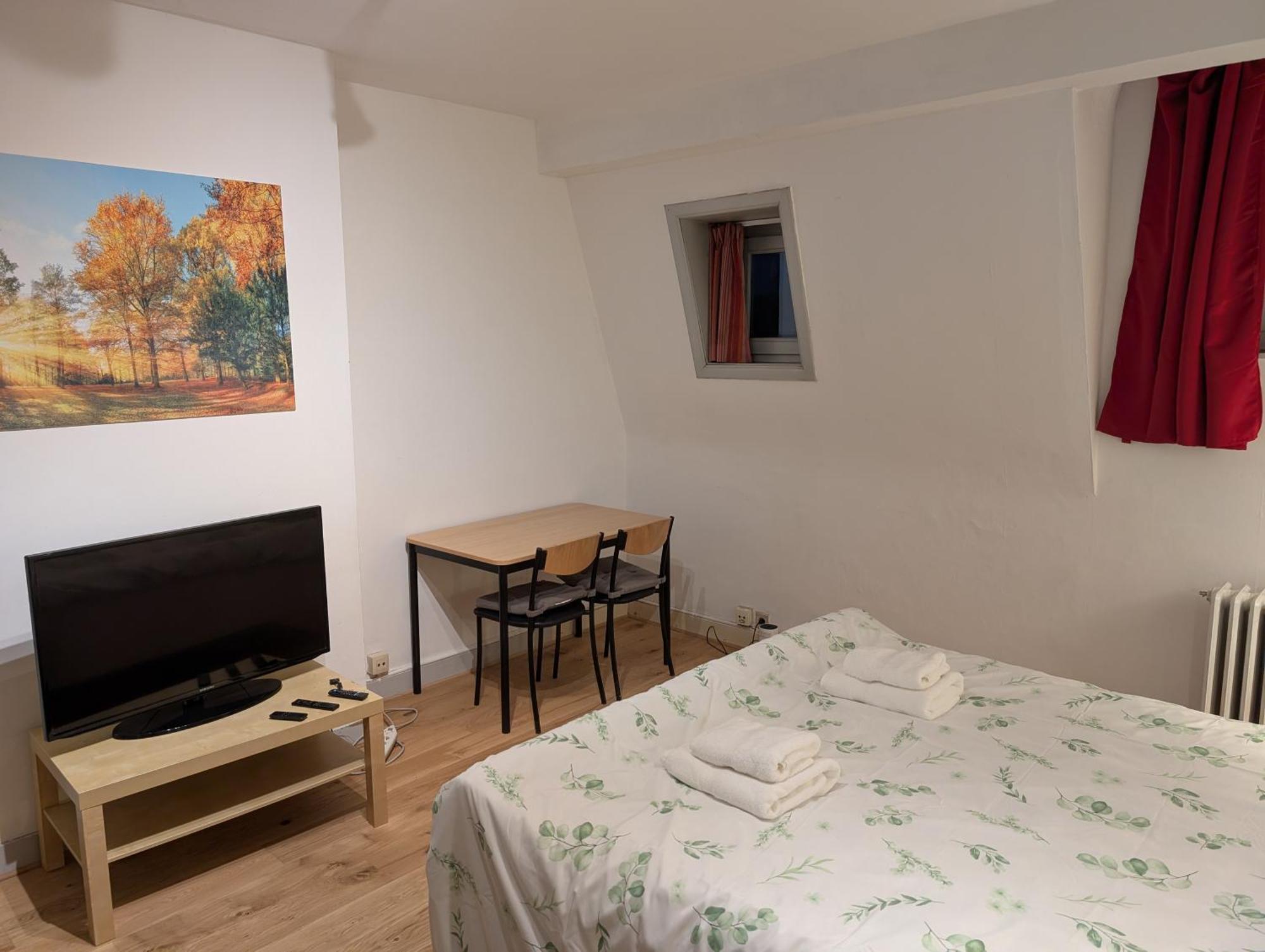 Apartment Duplex 3br Near Supermarkets & Metro Brussels