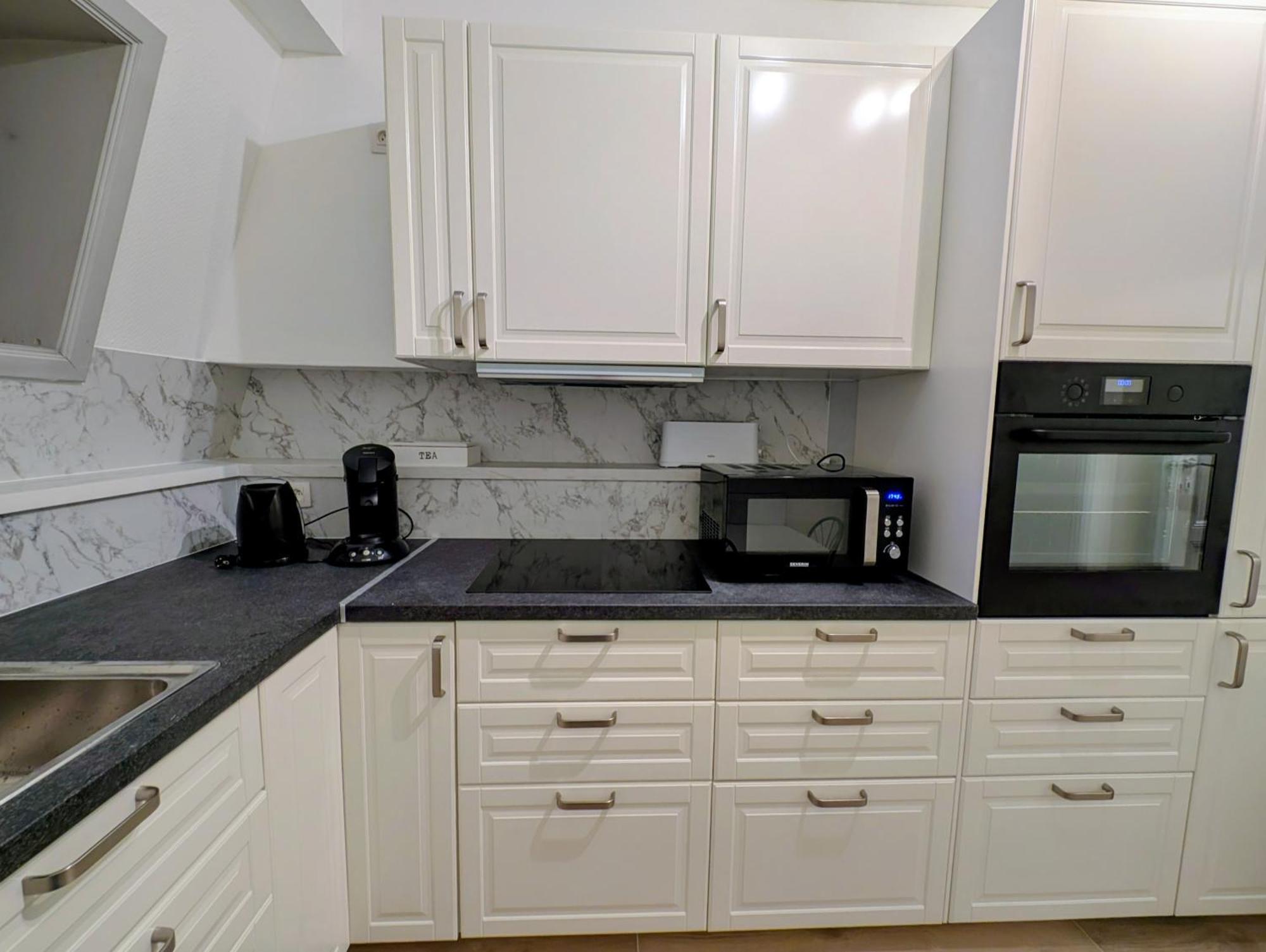 Duplex 3br Near Supermarkets & Metro * Brussels