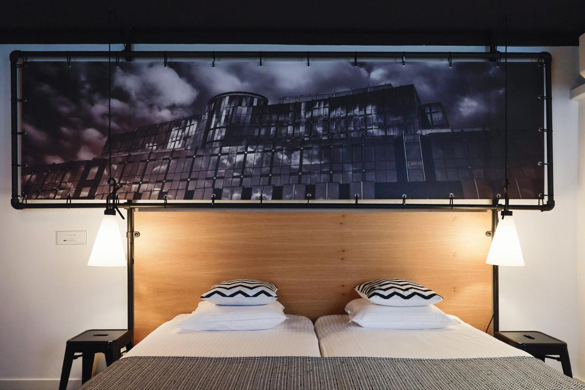 Zoom Hotel 4*