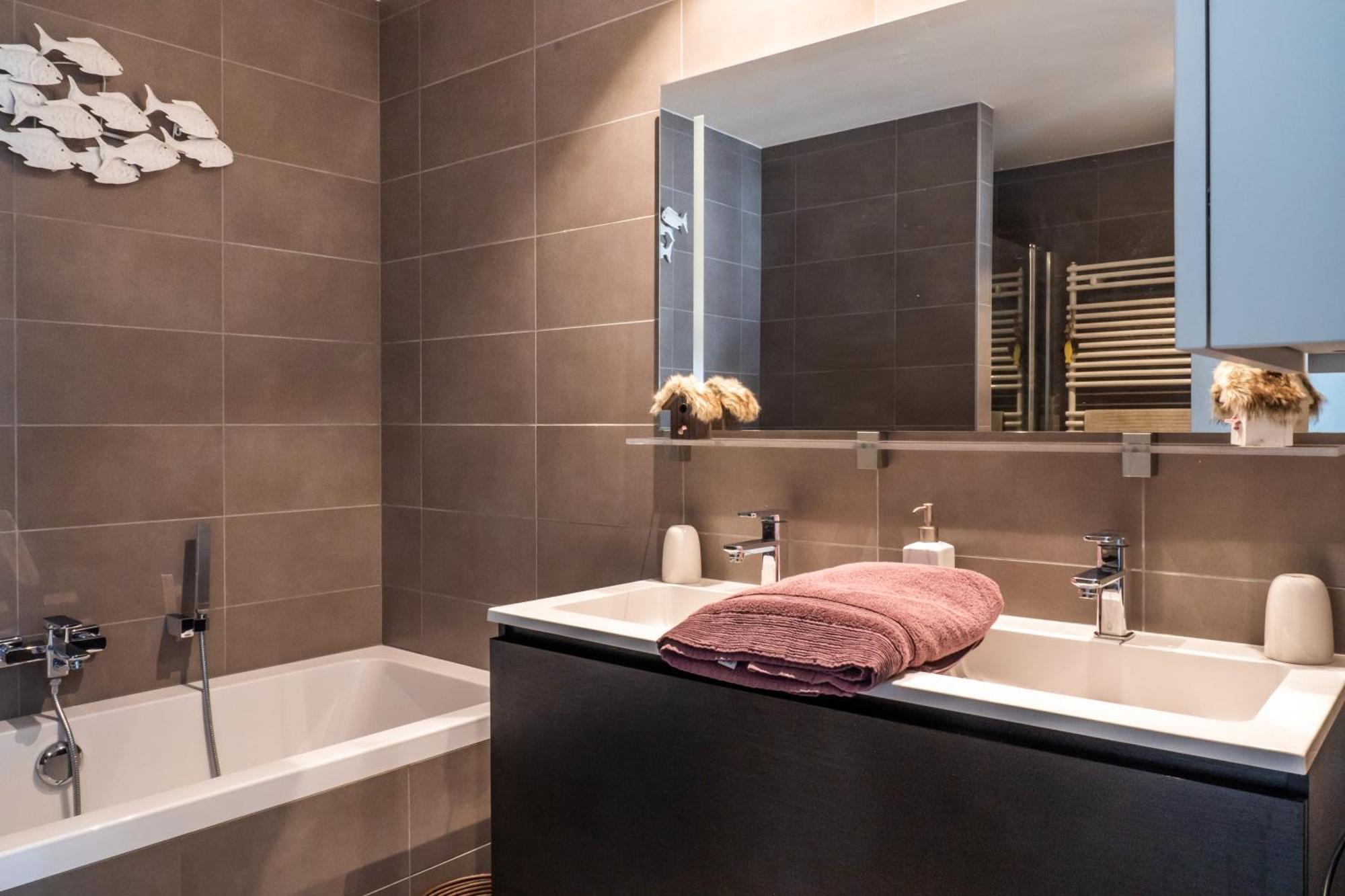 Romantics Rooms In Brussels Sky 4*