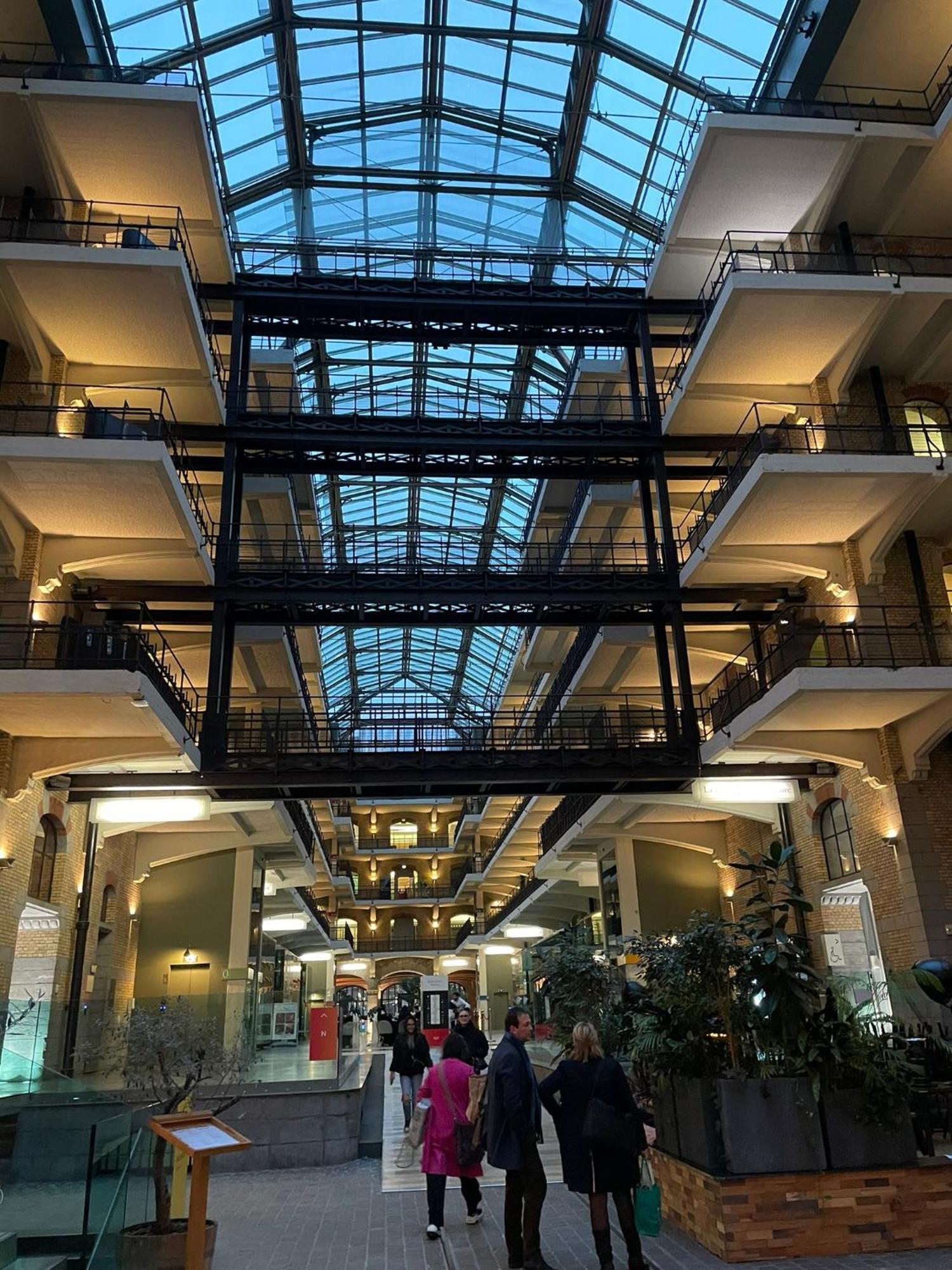 Romantics Rooms In Brussels Sky Guest house