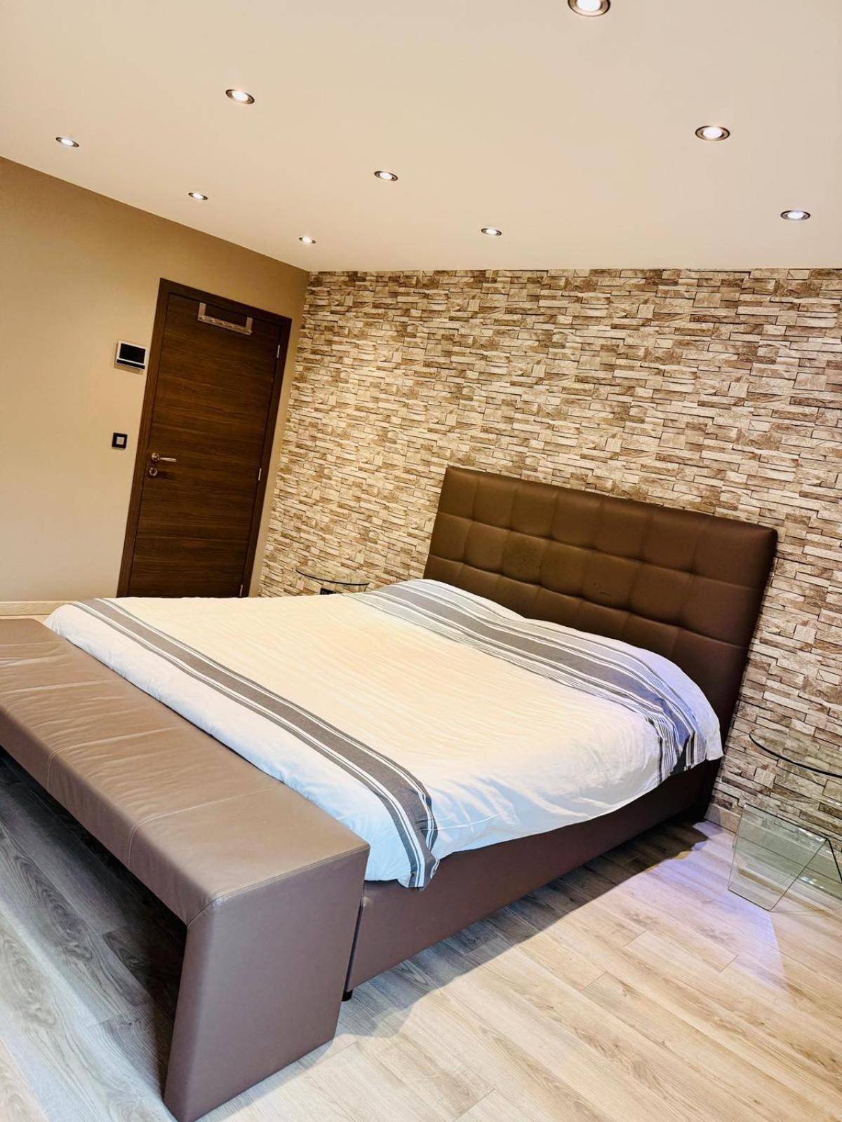 L'imperial Wifi & Confort Brussels