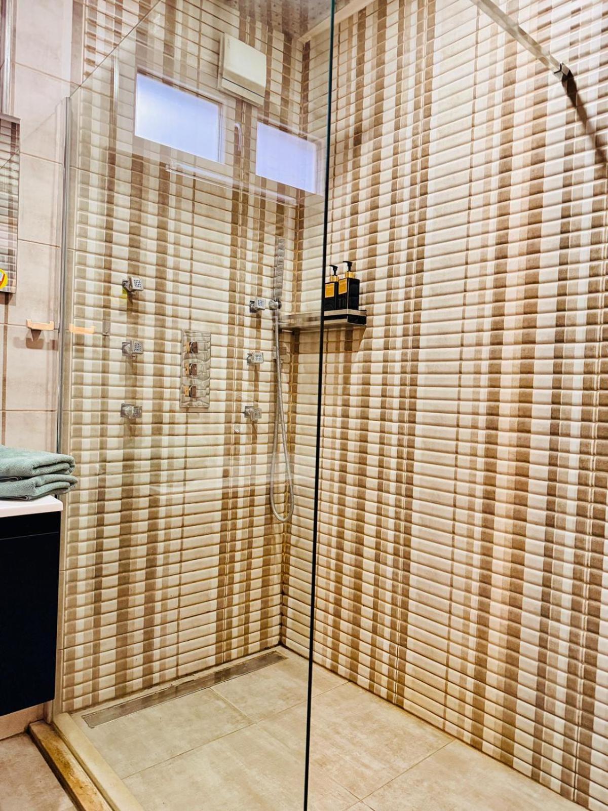 Holiday home L'imperial Wifi & Confort Brussels