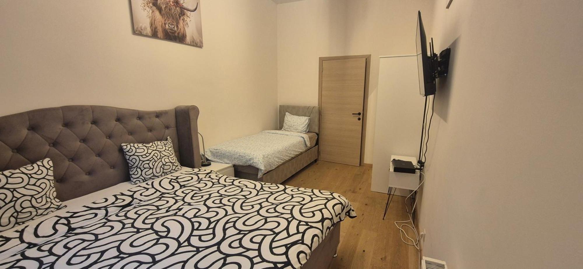 Elegant In Center Of Apartment