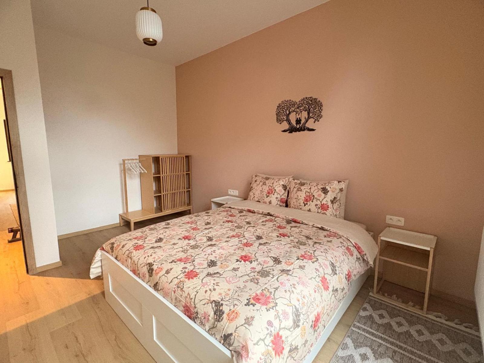 Le Goujons - New Near Midi Station Apartment