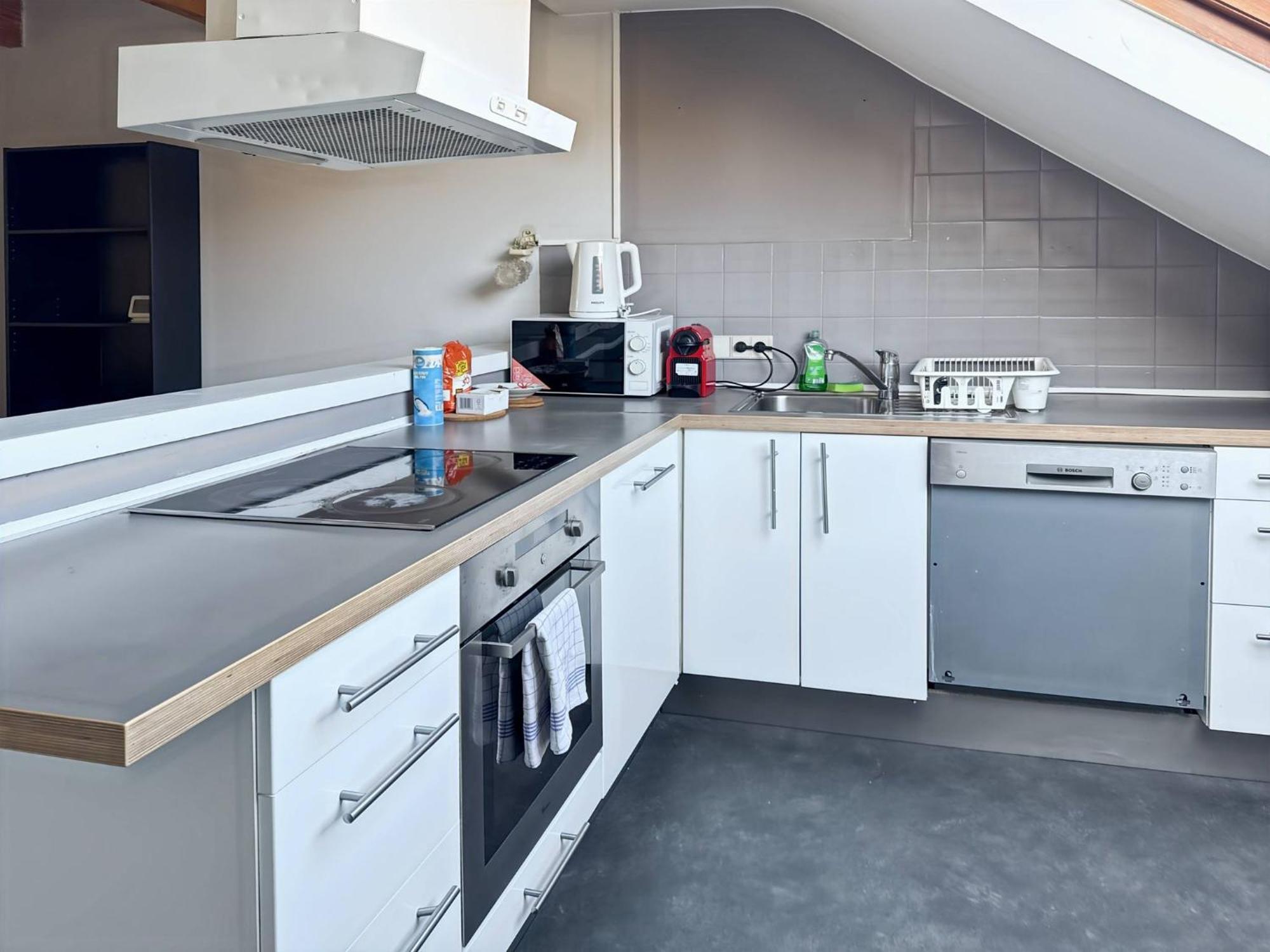 Charming Entire Duplex For 5 In Saint-gilles, Apartment