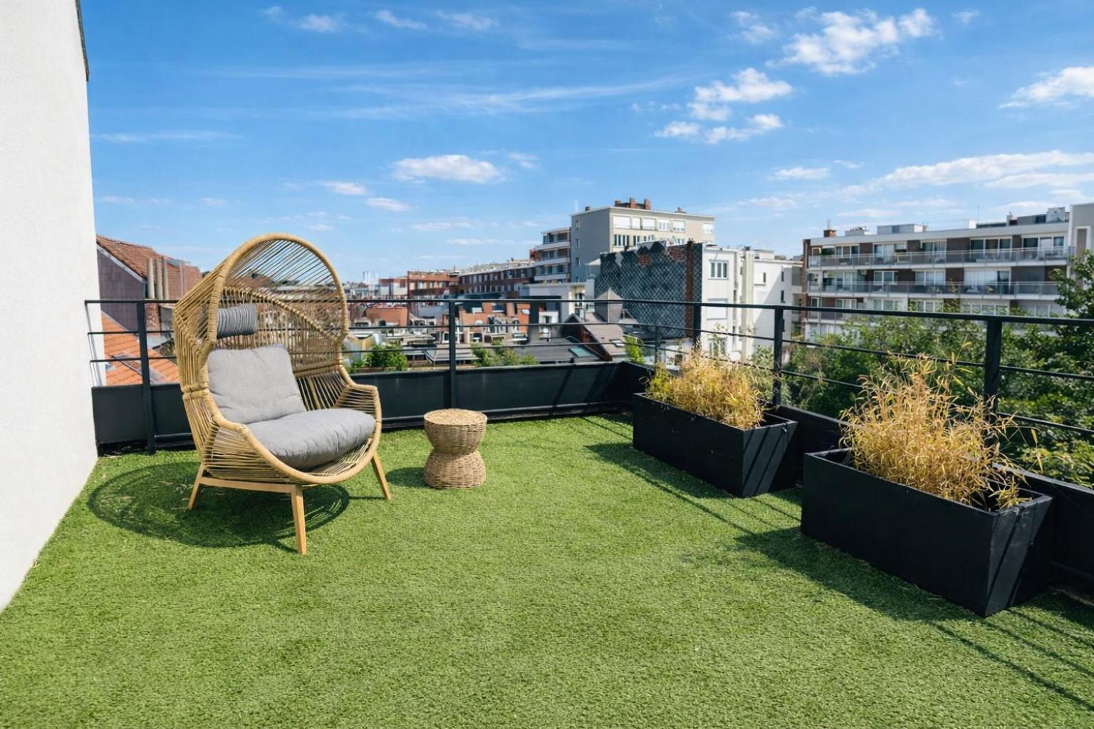 Stylish Penthouse In Bxl With 2 Panoramic Terraces * Brussel