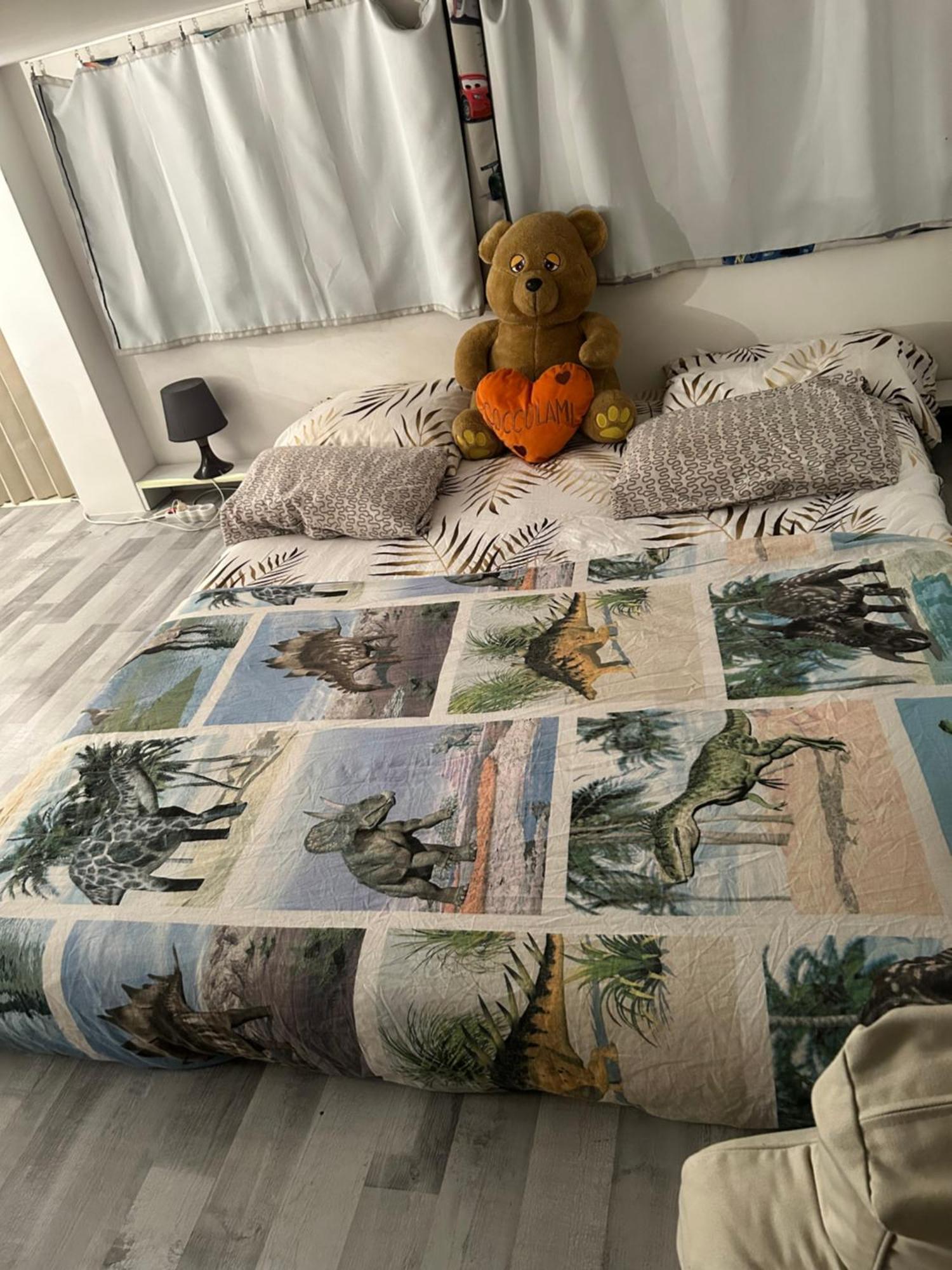 Belle A Sous Pente De 1,30 Cm De Hauteur Au Coeur De * Brussels