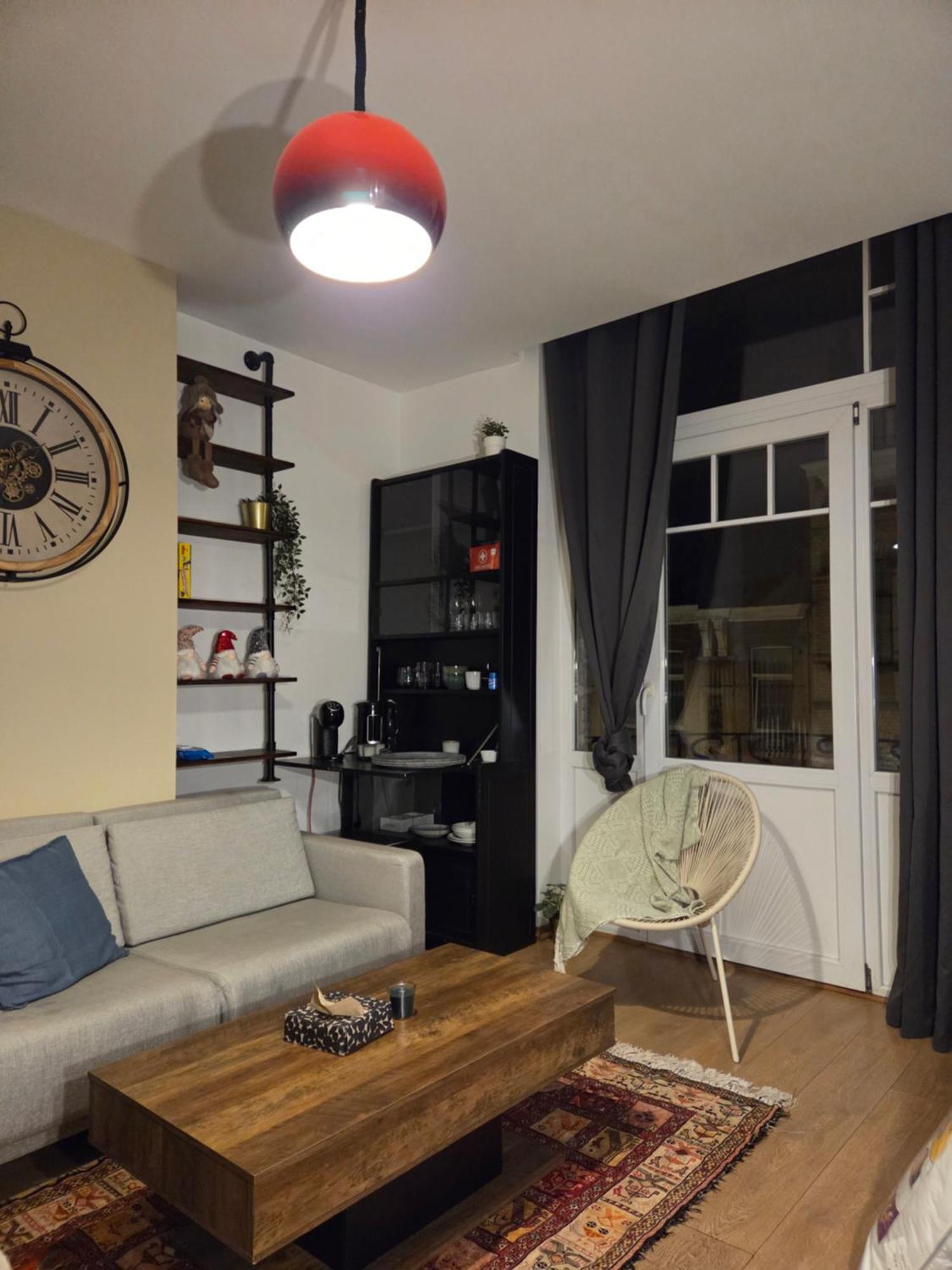 Pb155, Balcony With Street View *