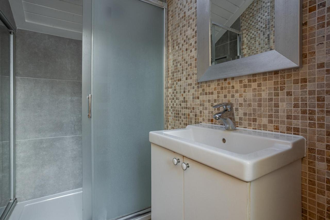 Villa Kweni House Brussels