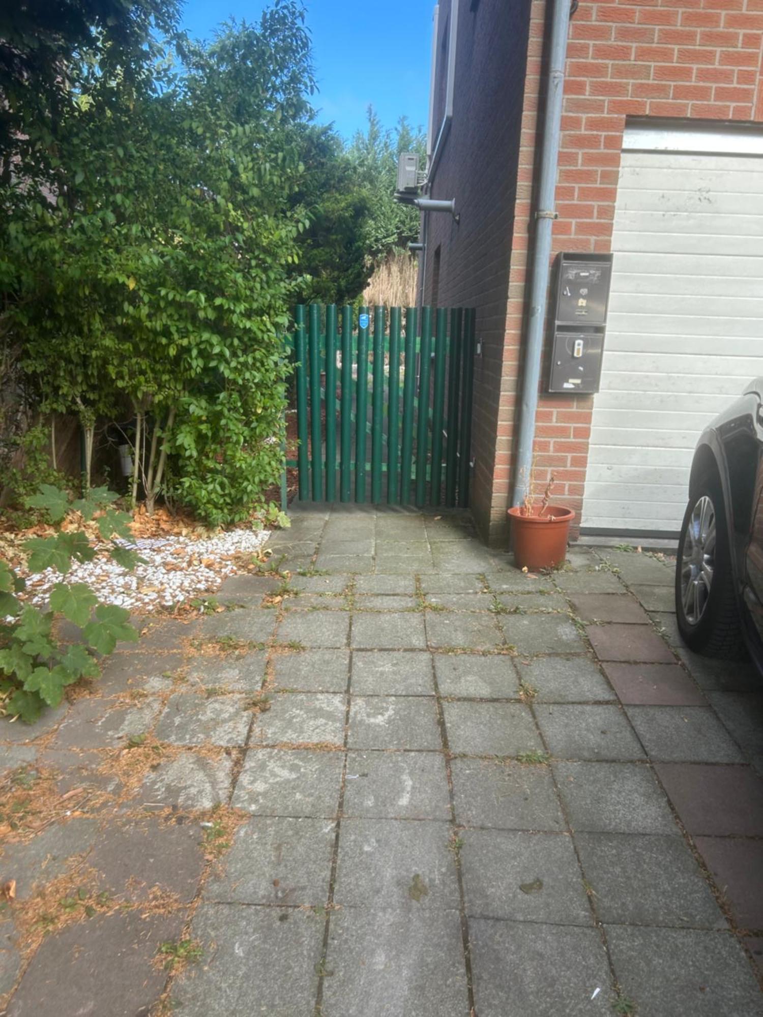 Apartment Confortable Situe A Woluwe Saint Lambert Brussels