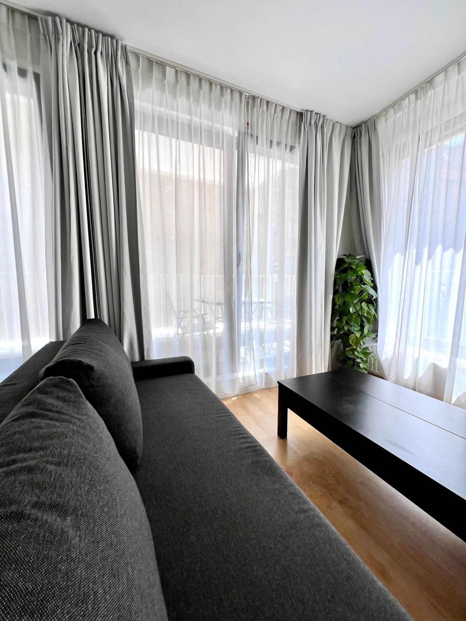 Lovely With Balcony By Grand Place For 4 * Brussels